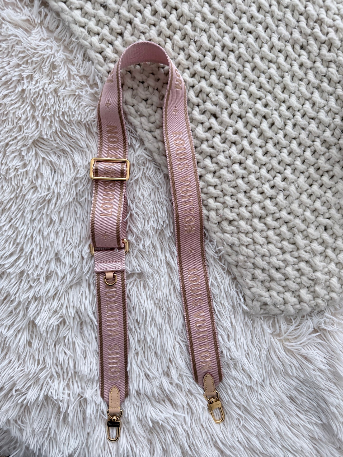 Louis Vuitton Rose Clar Strap
