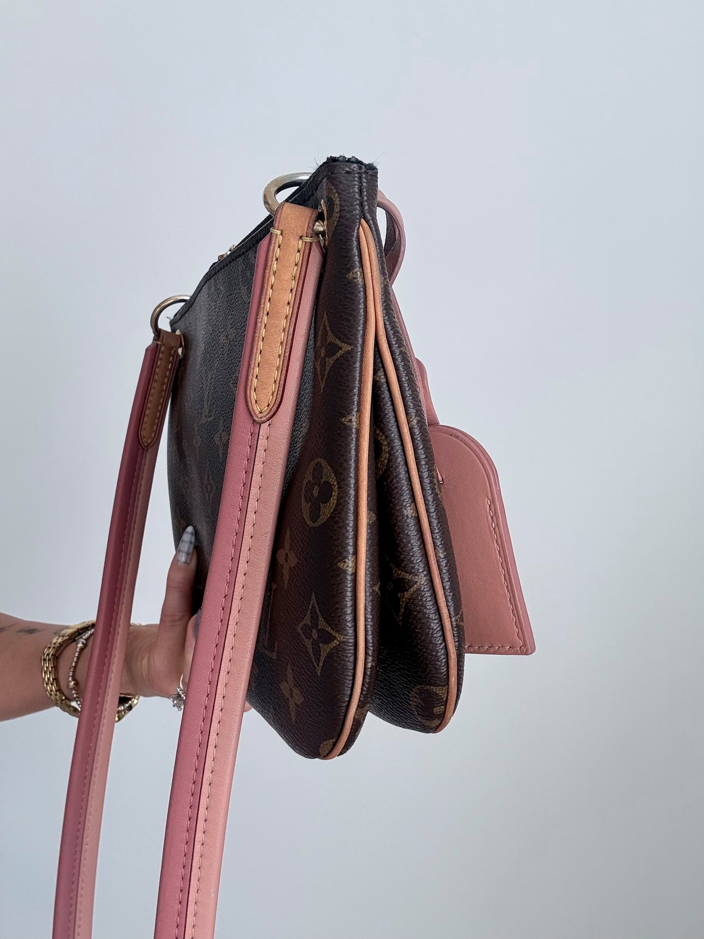 Louis Vuitton Monogram Lorette Vieux Rose