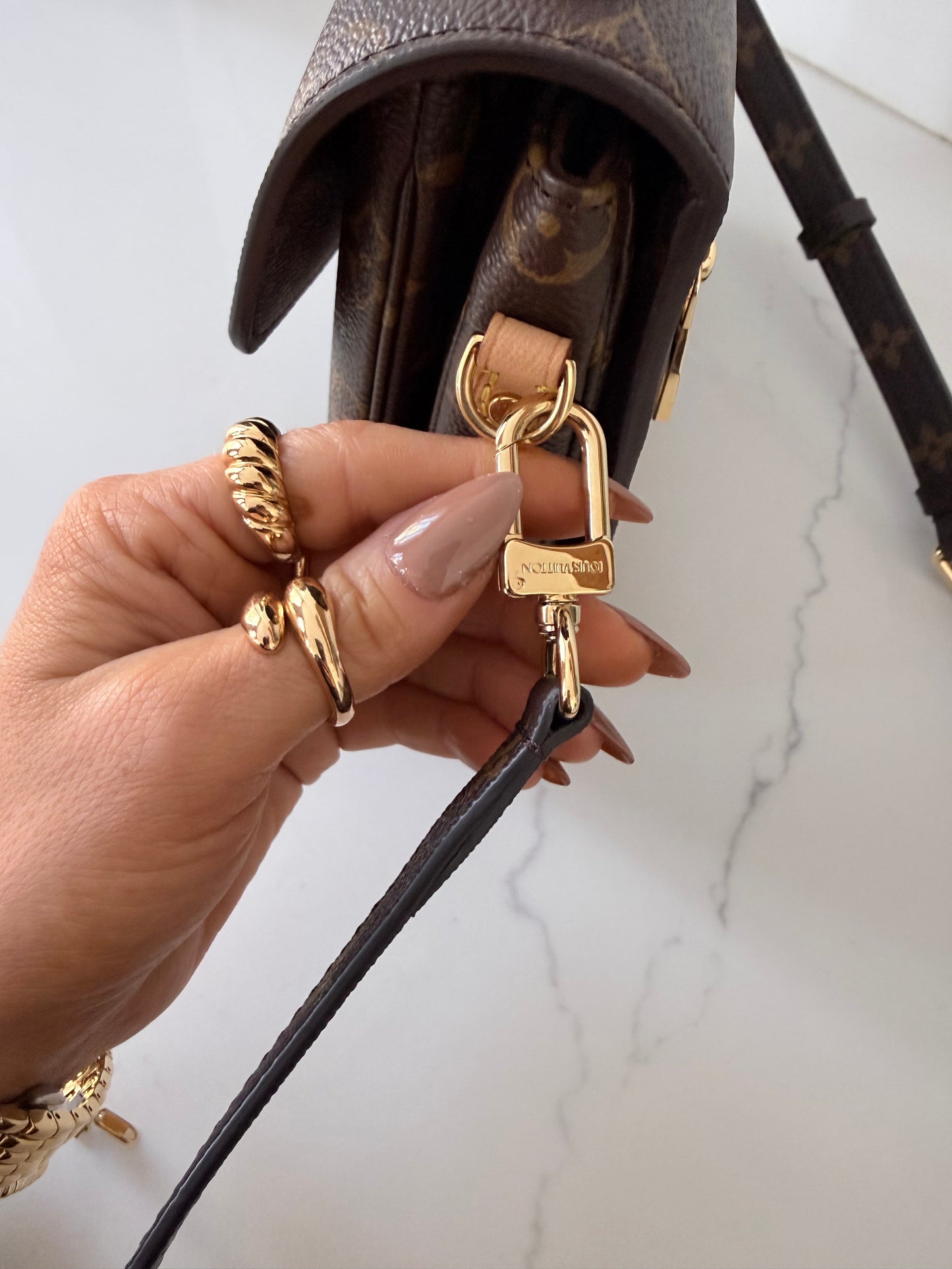 Louis Vuitton Pochette Métis Monogram