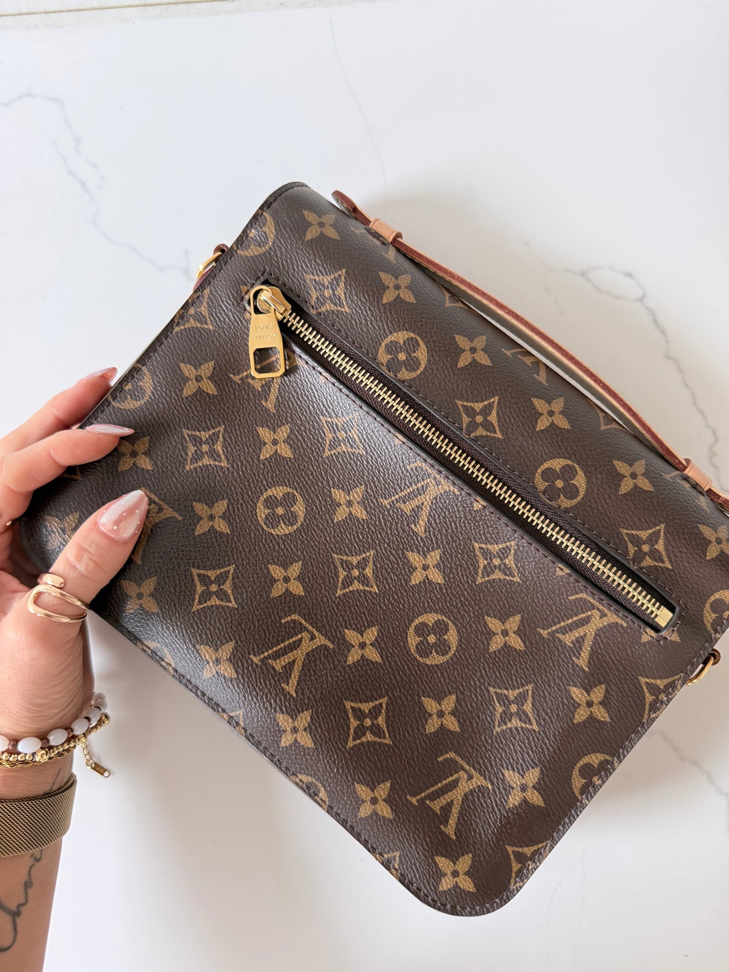 Louis Vuitton Pochette Métis Monogram