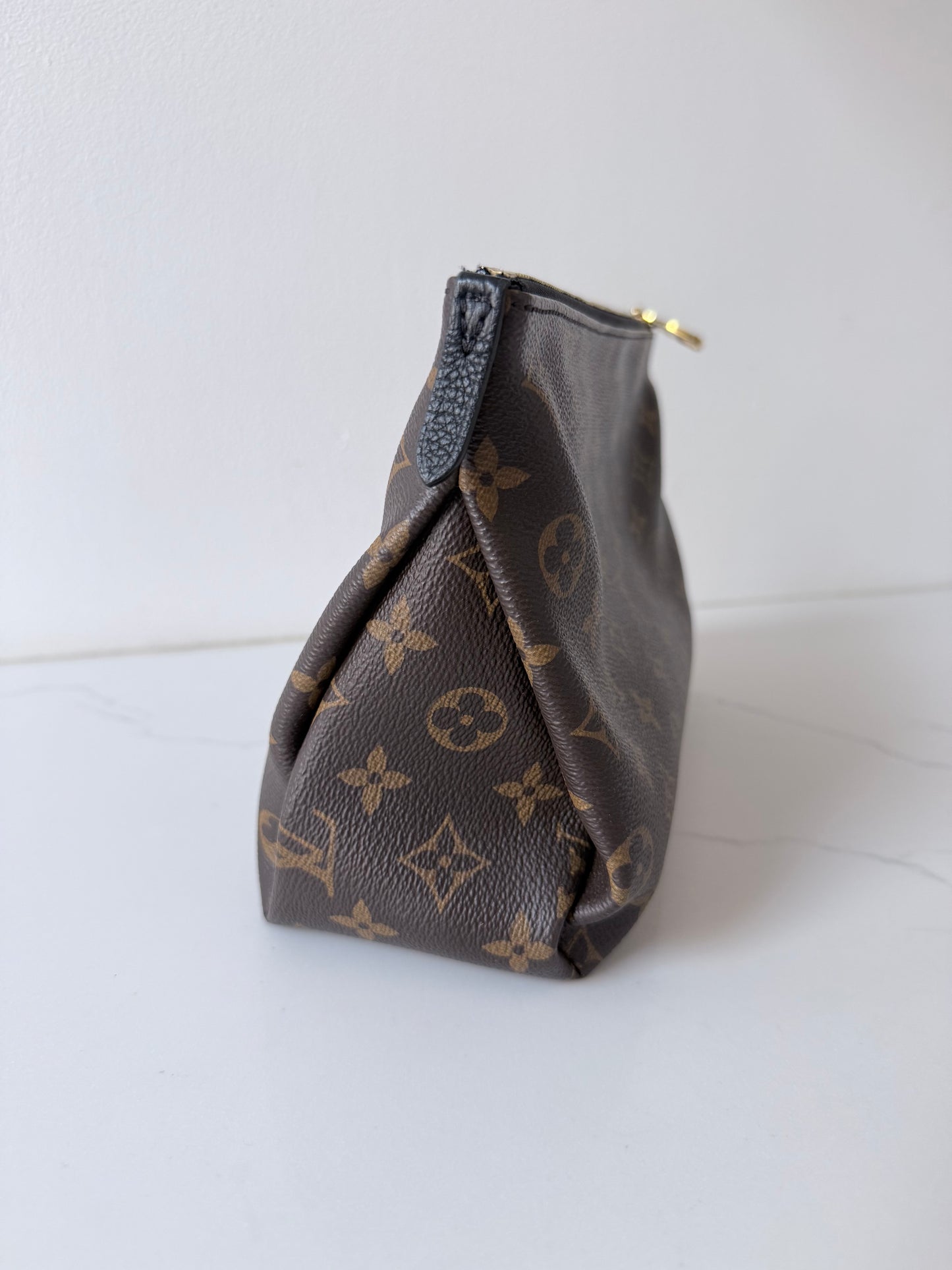 Louis Vuitton Pallas Beauty Case