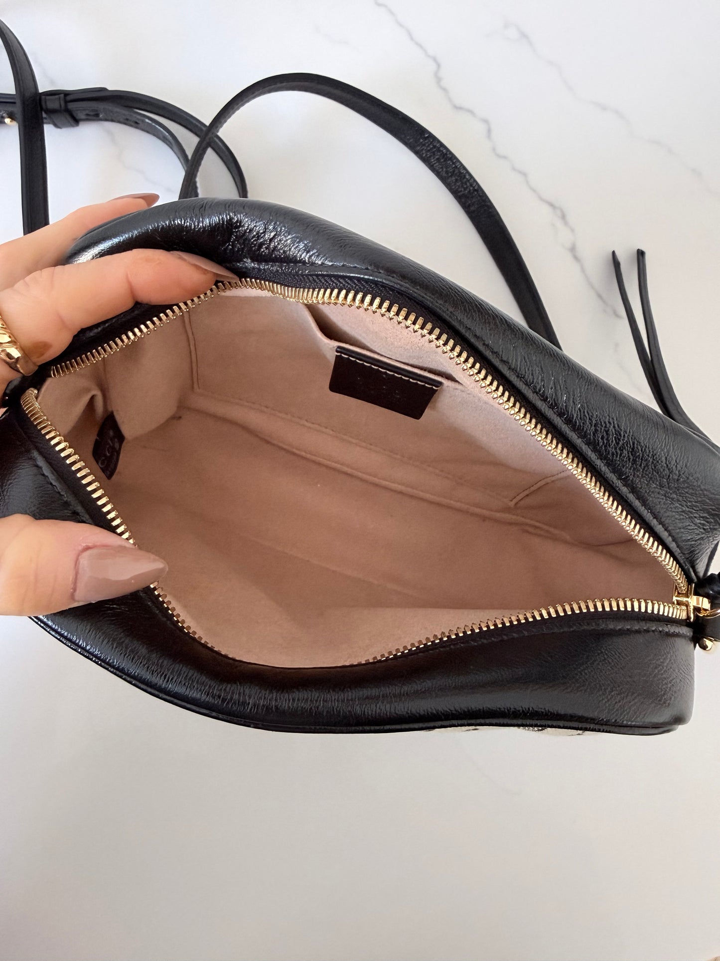 GUCCI GG Monogram Marmont Chain Shoulder Bag