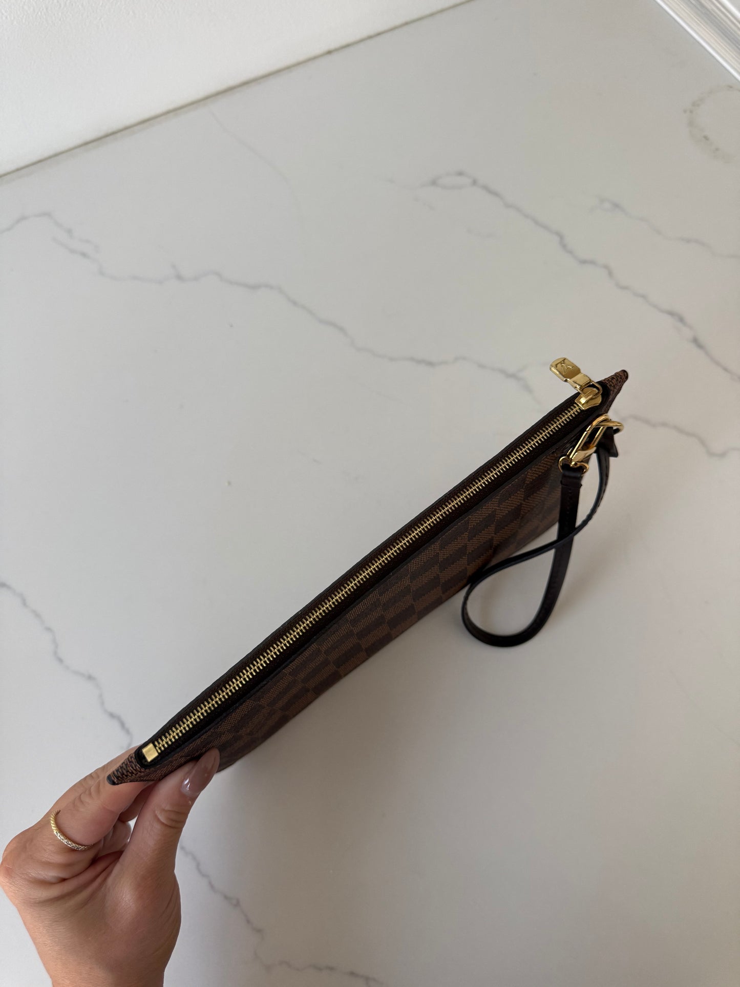 Louis Vuitton Neverfull Damier Ebene Wristlet