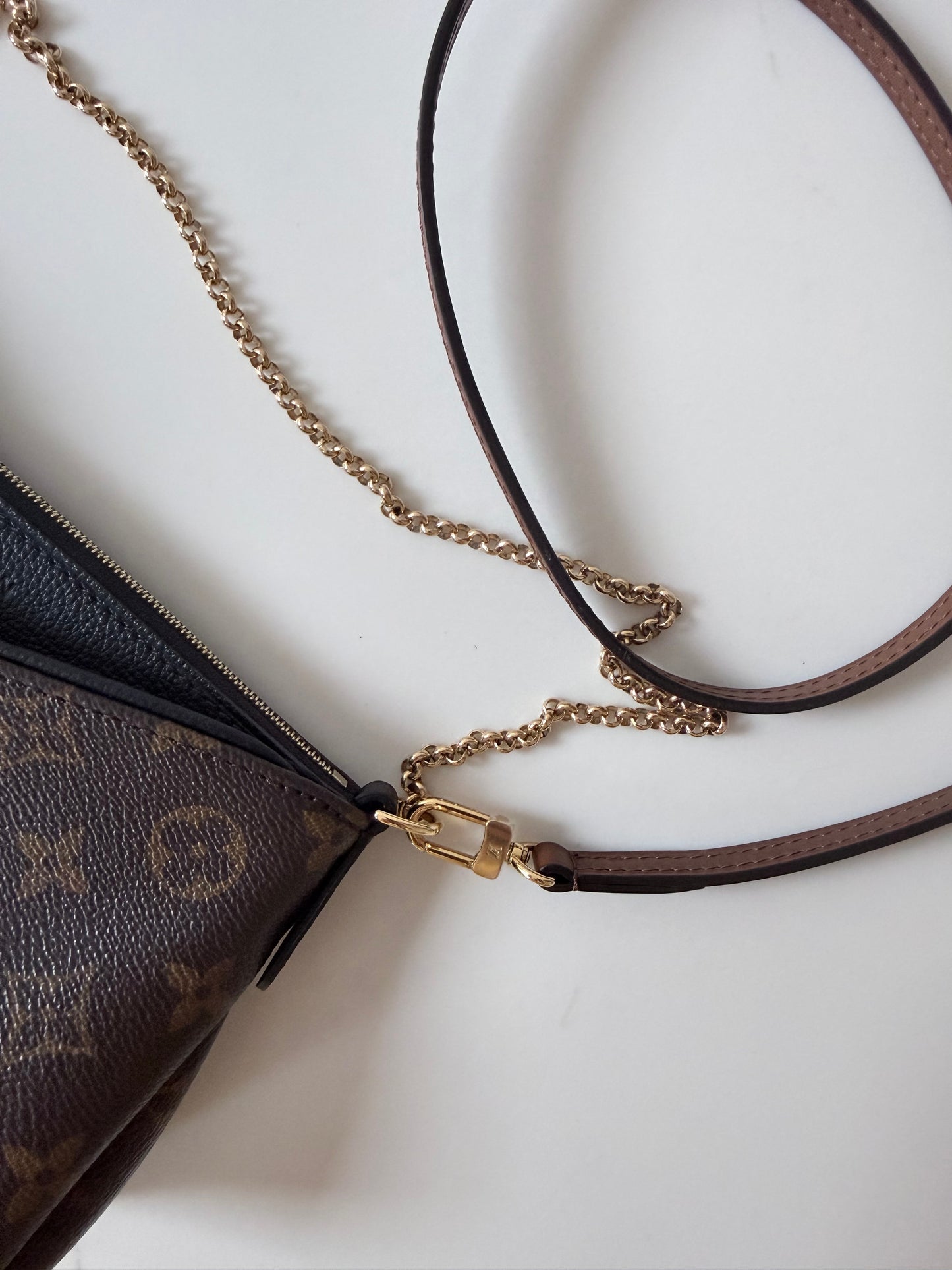 Louis Vuitton Pallas Crossbody Monogram