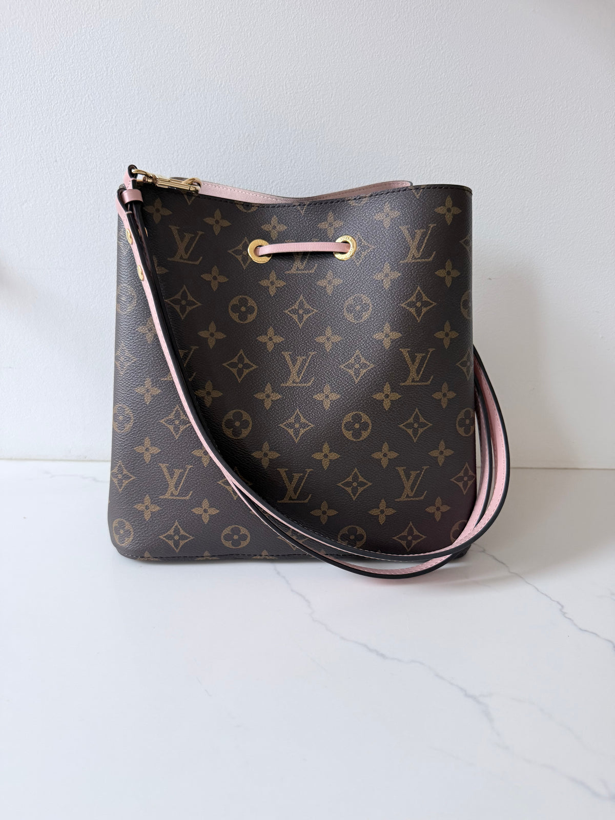 Louis Vuitton NeoNoe Monogram Rose