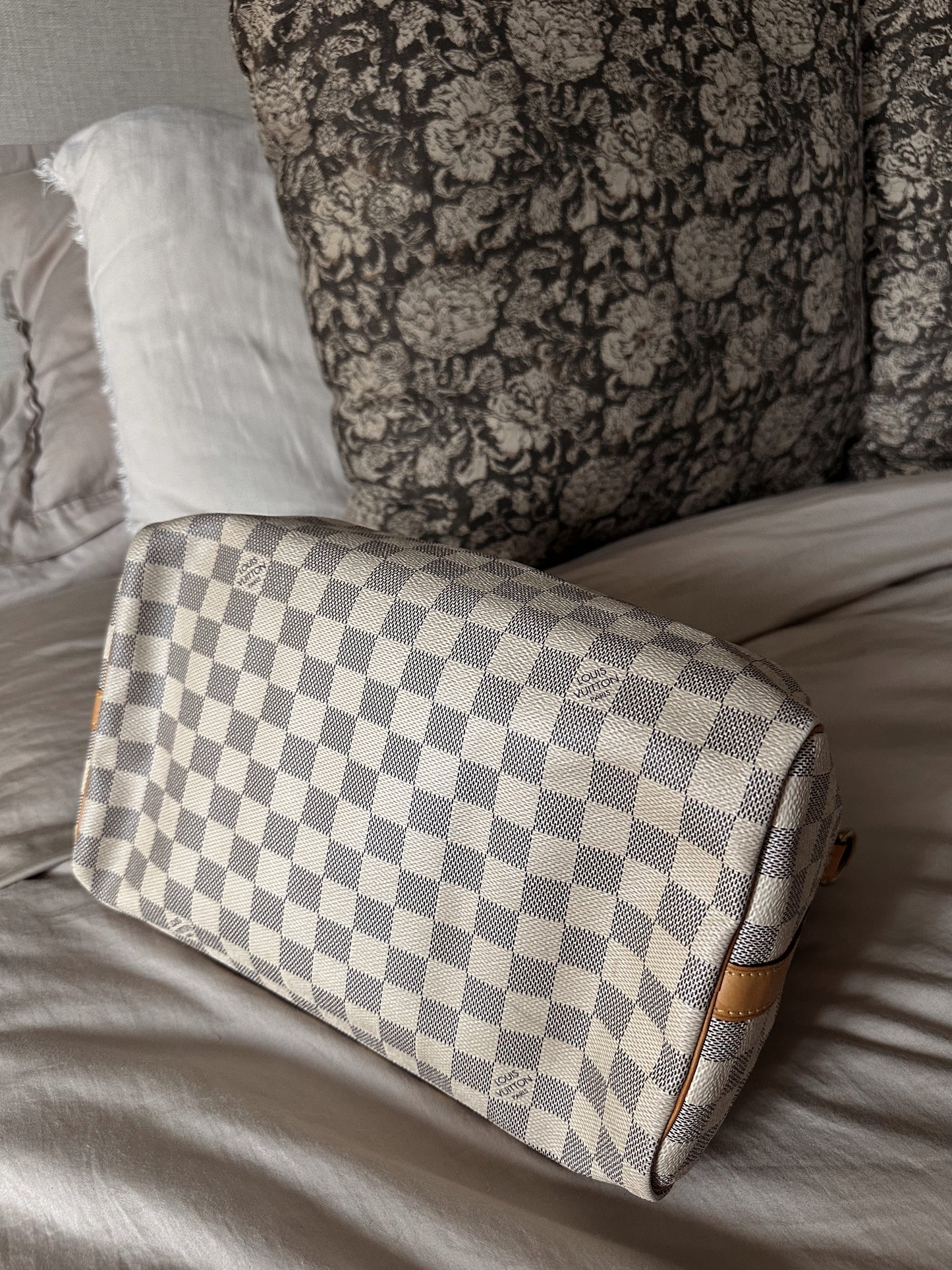 Louis Vuitton Speedy 30