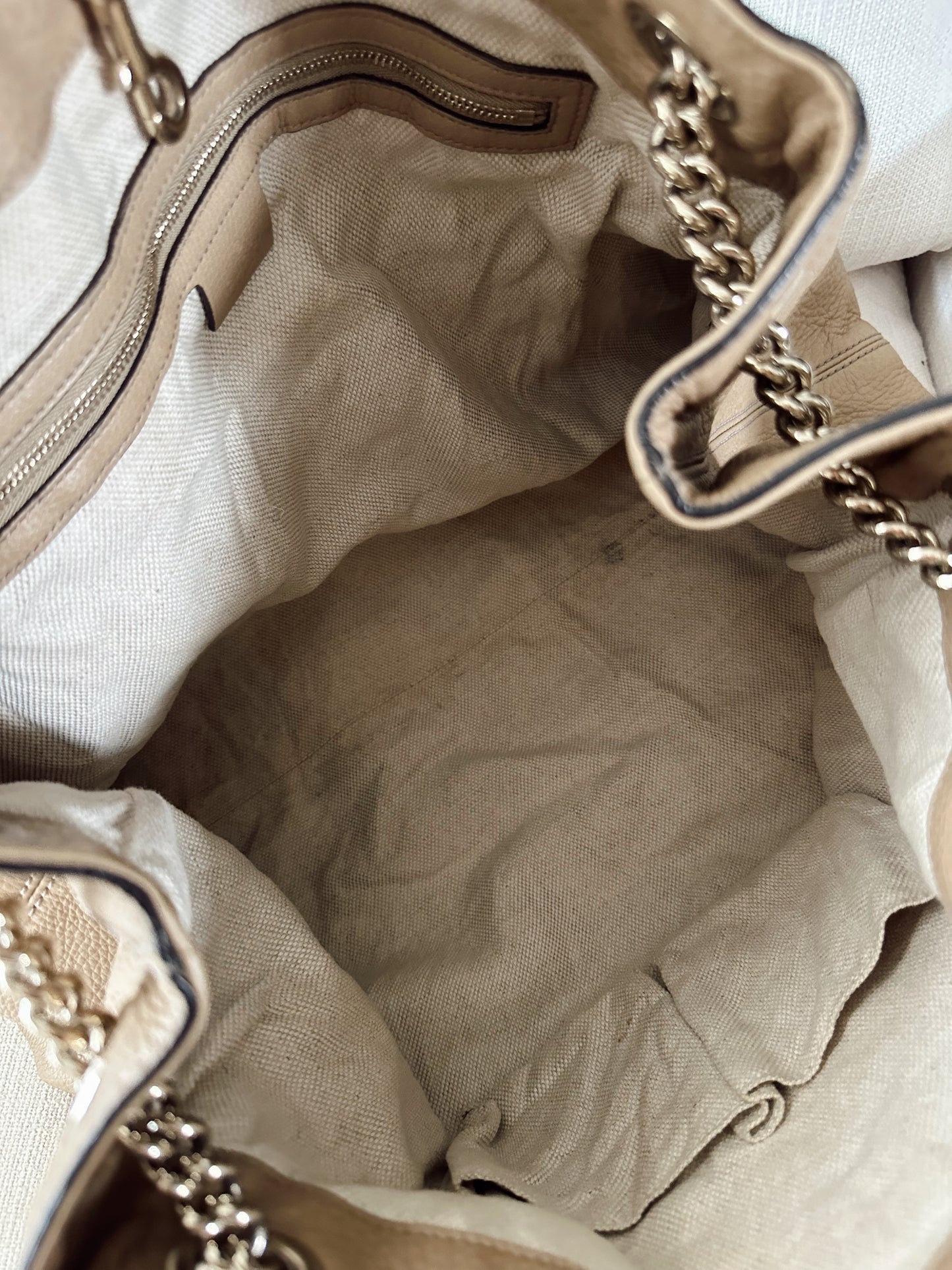 Gucci Soho Chain Bag Beige