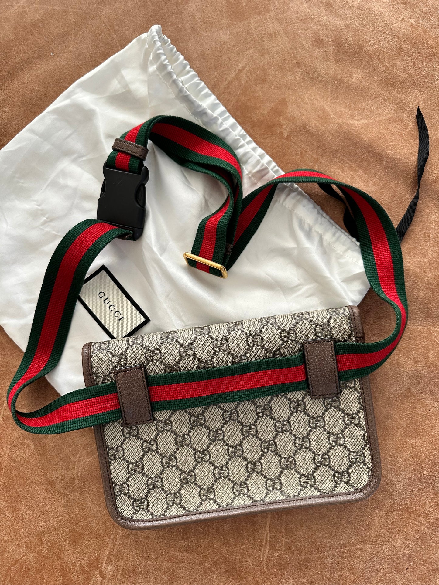 Gucci GG Supreme Neo Belt Bag