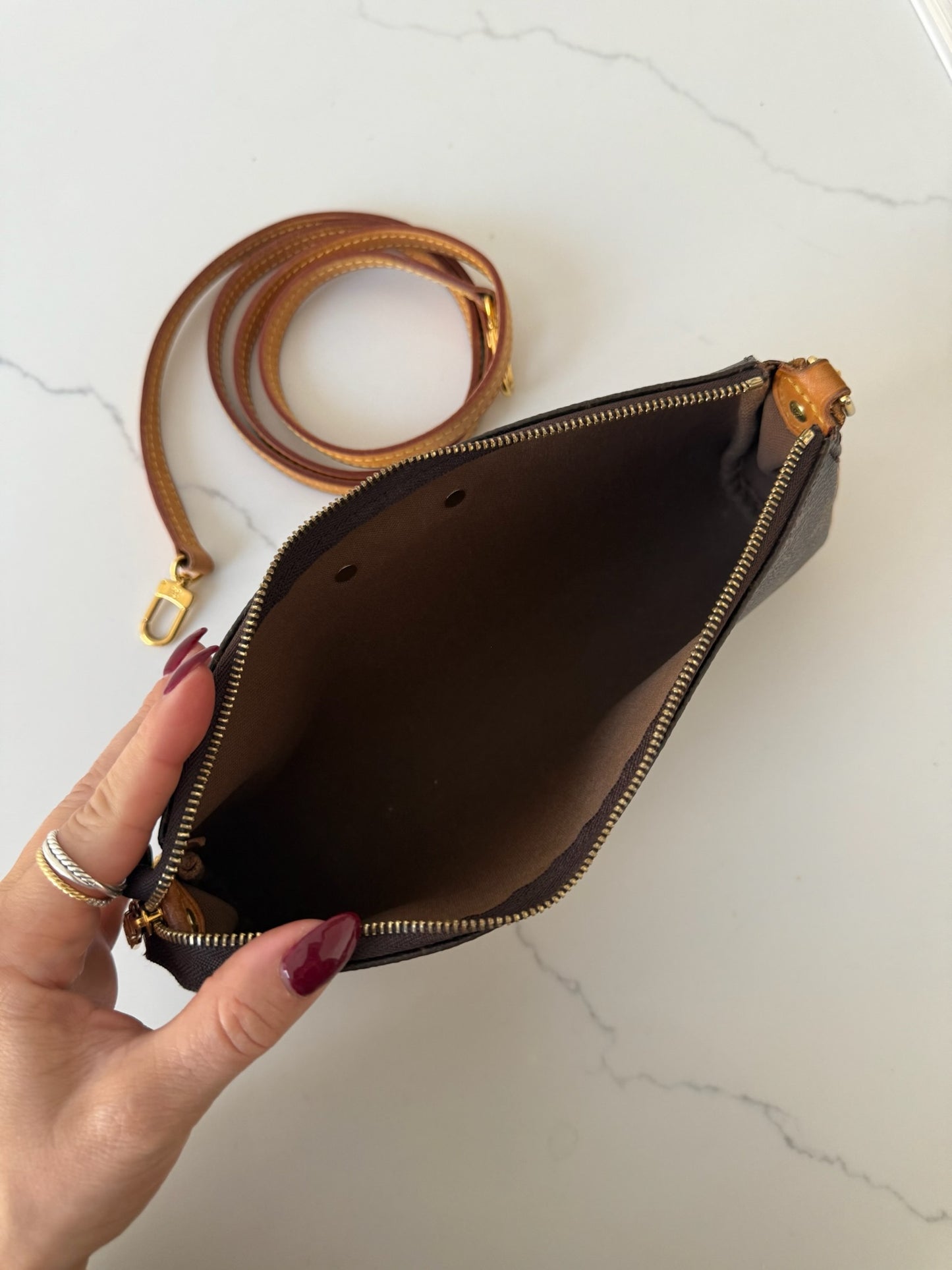 Louis Vuitton Eva Clutch