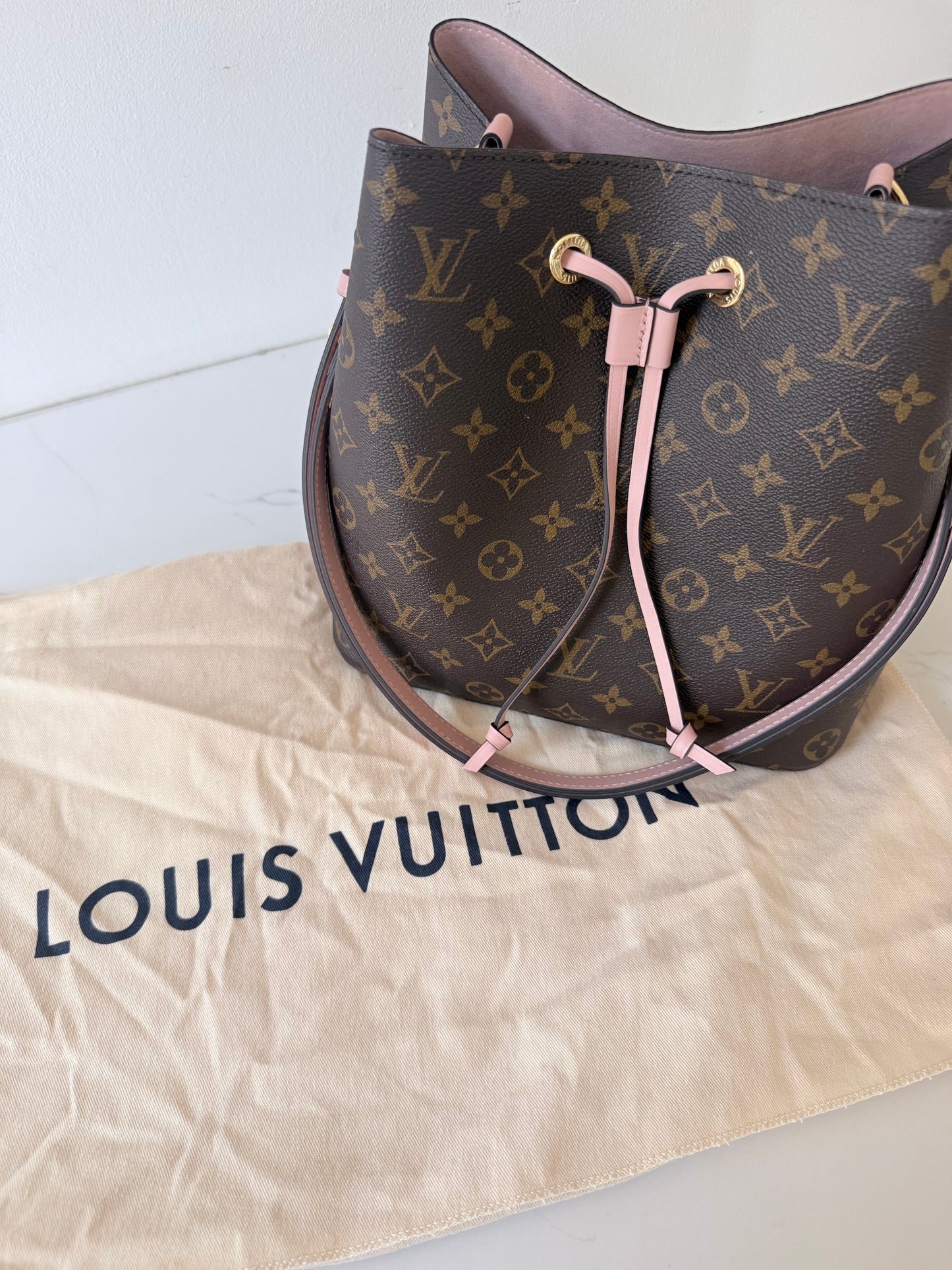 Louis Vuitton NeoNoe Monogram Rose