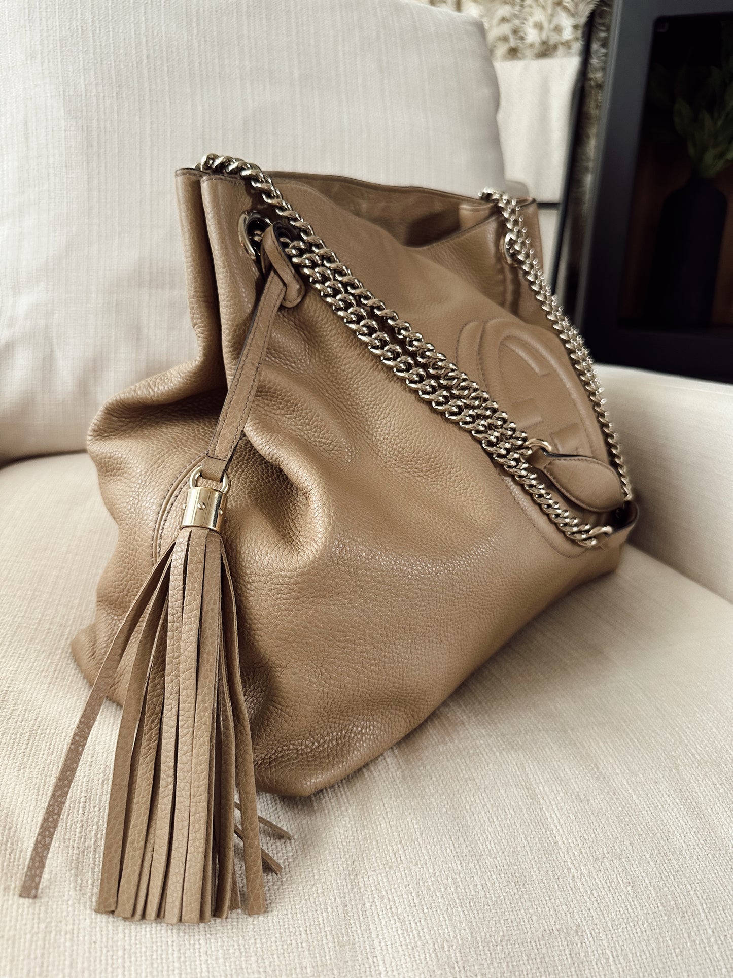 Gucci Soho Chain Bag Beige