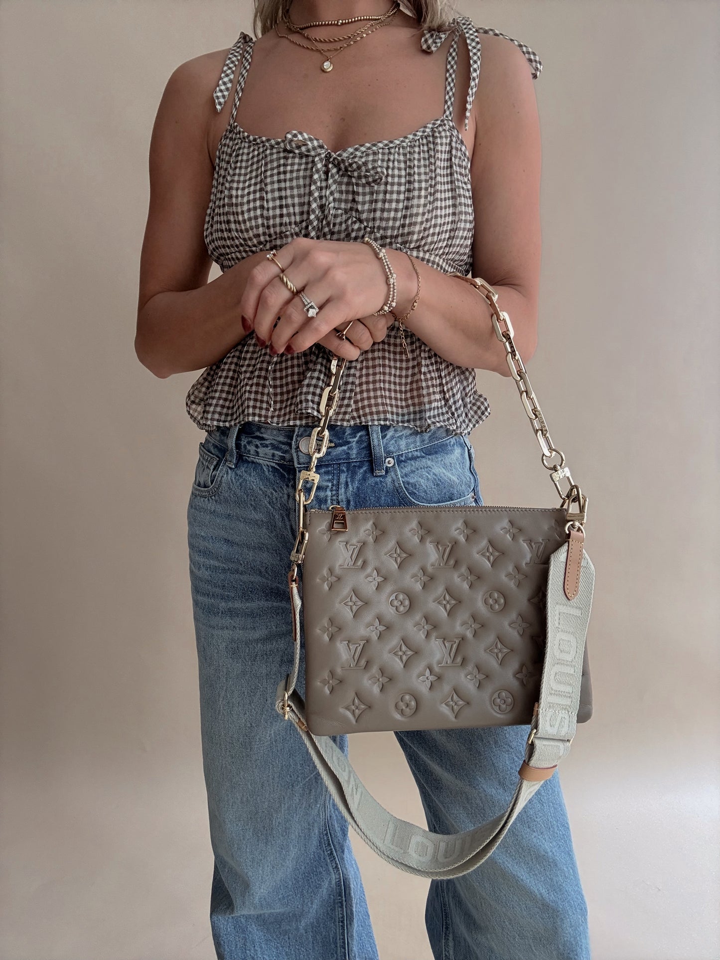 Louis Vuitton Coussin MM Taupe