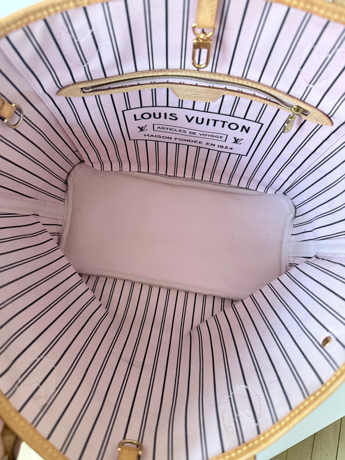 Louis Vuitton Neverfull MM iMonogram Rose Ballerine
