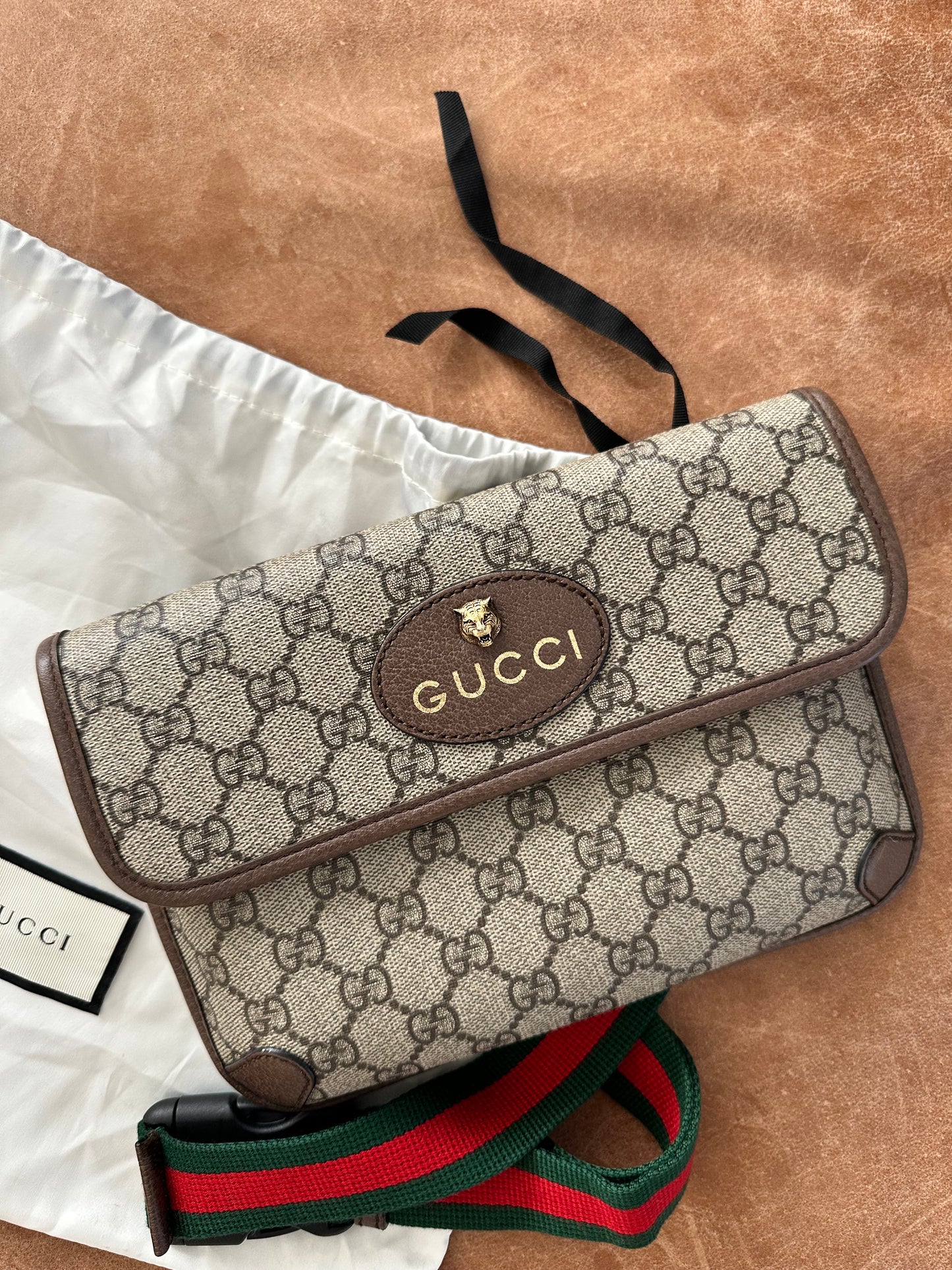 Gucci GG Supreme Neo Belt Bag