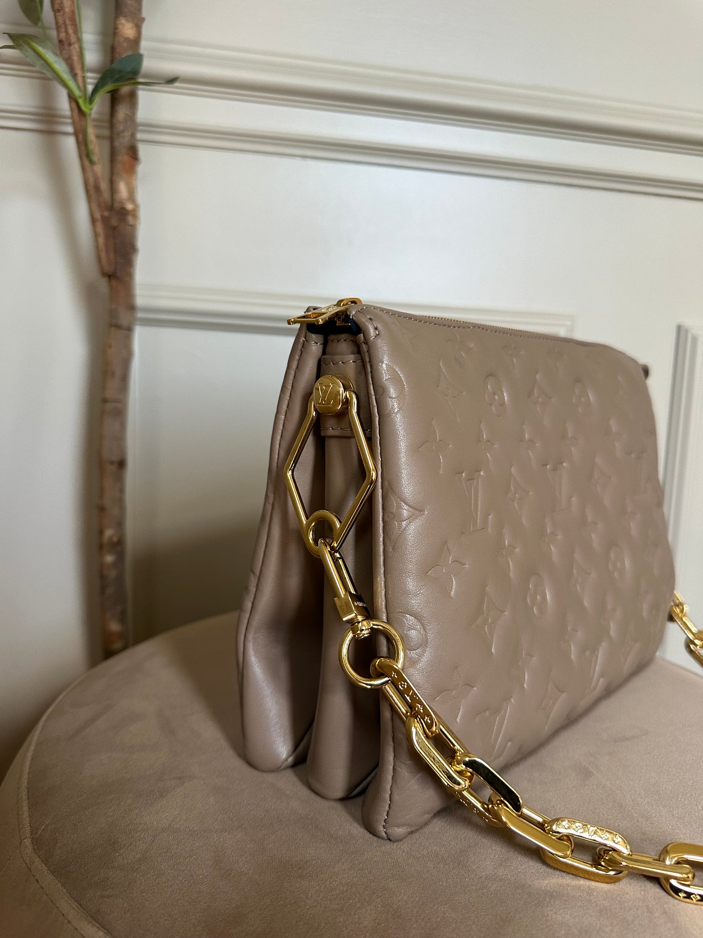 Louis Vuitton Coussin PM Taupe