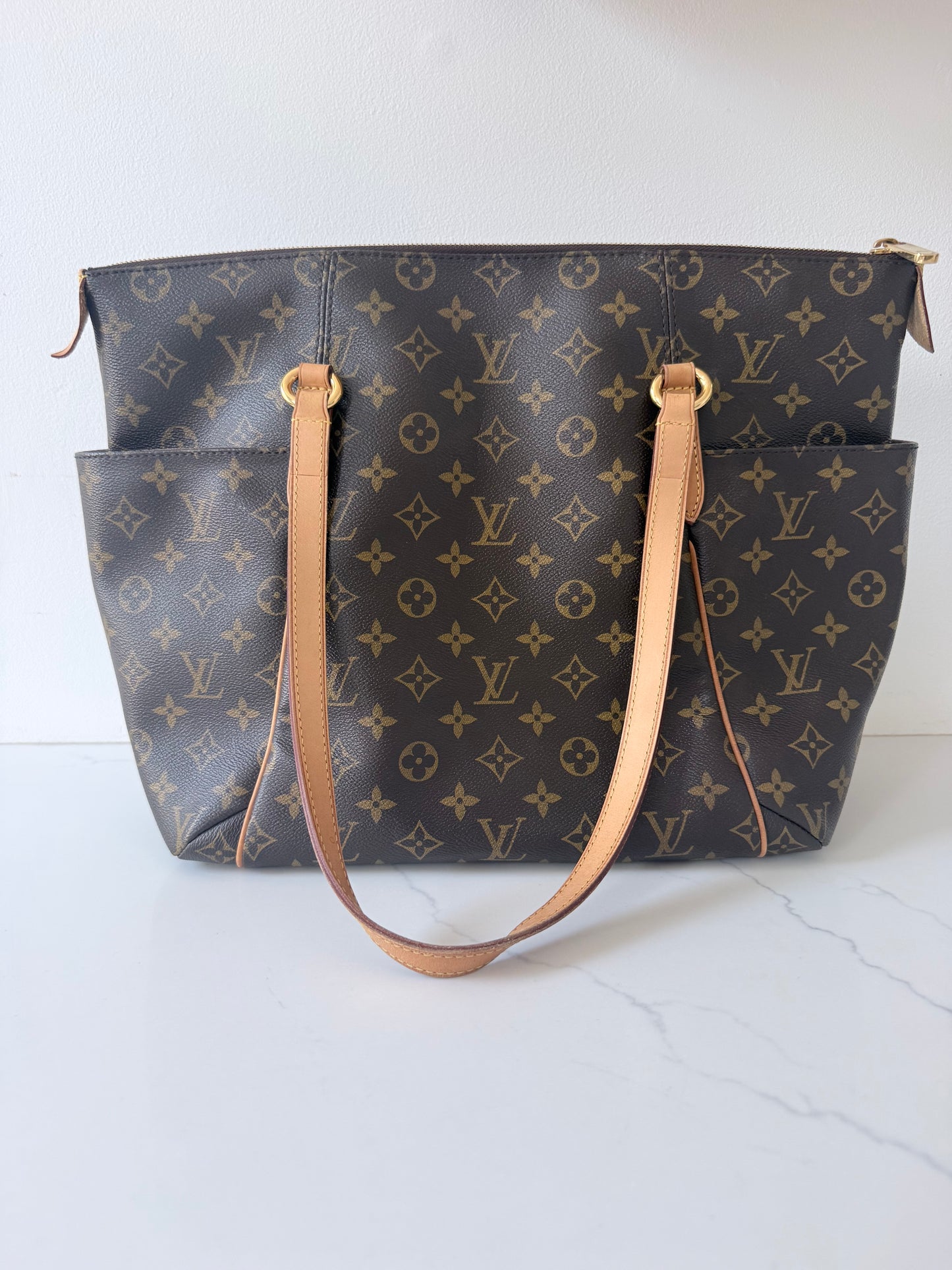 Louis Vuitton Monogram Totally MM