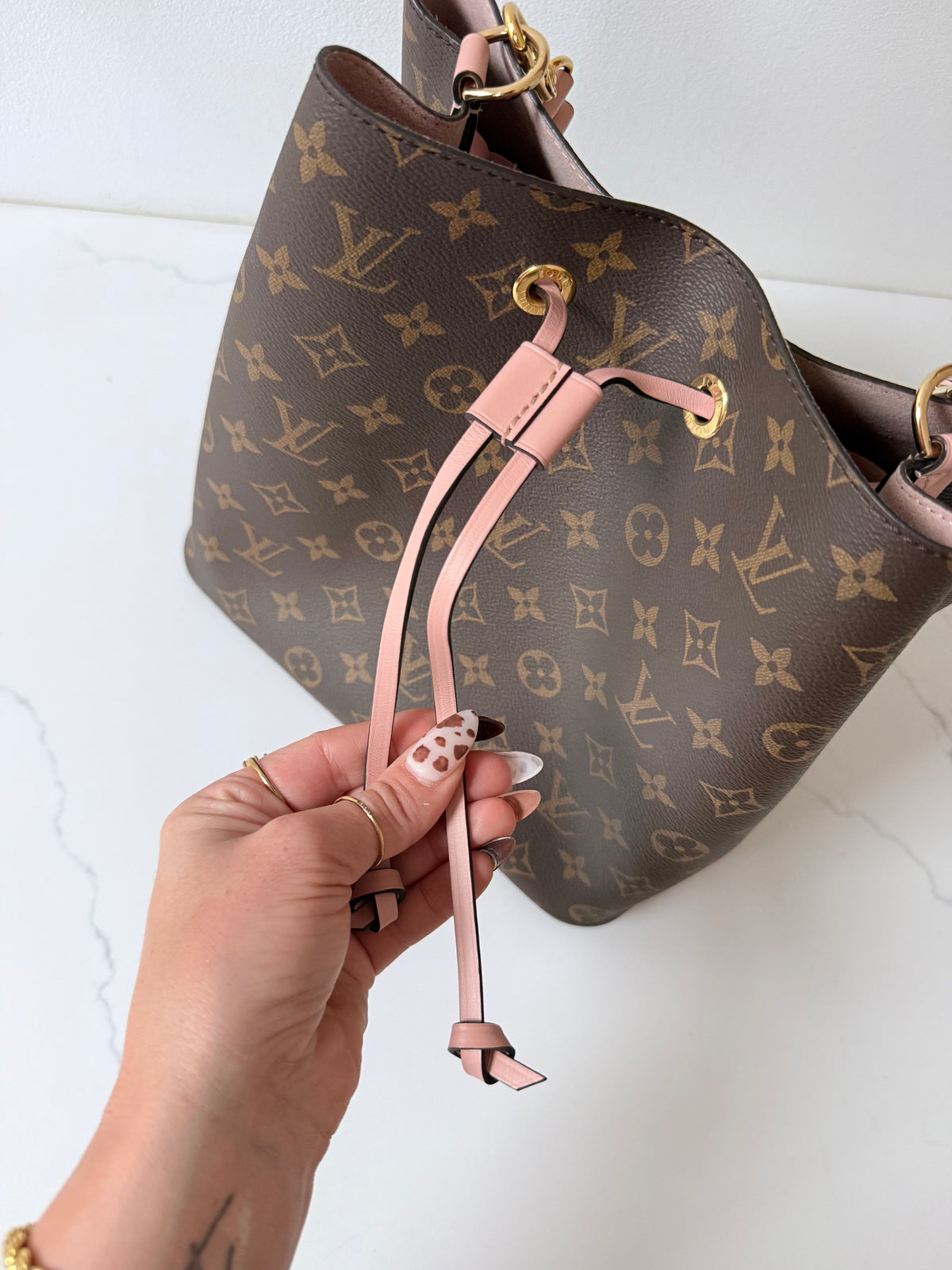 Louis Vuitton NeoNoe Monogram Rose