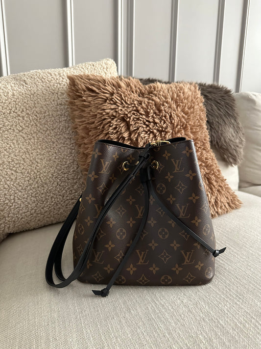 Louis Vuitton NeoNoe Monogram MM Black