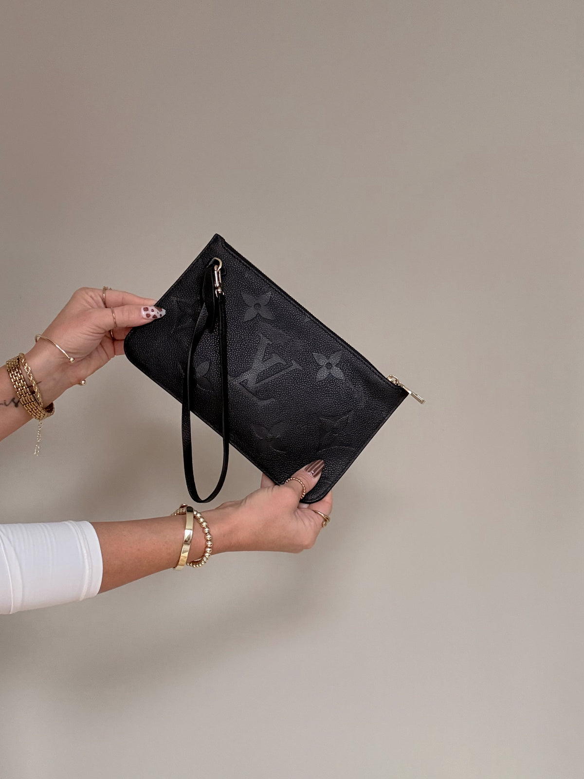 Louis Vuitton Neverfull Wristlet Empreinte