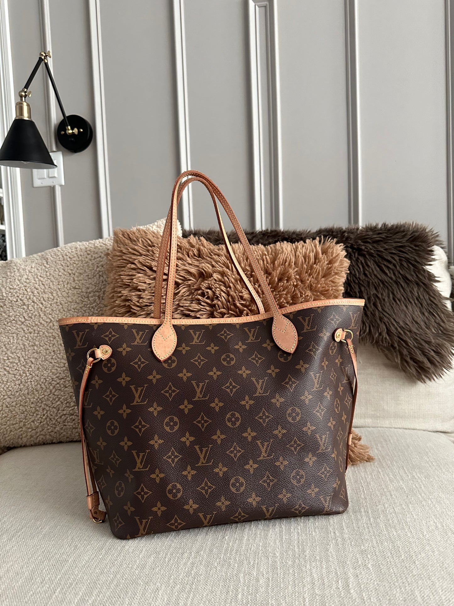 Louis Vuitton Neverfull MM Monogram