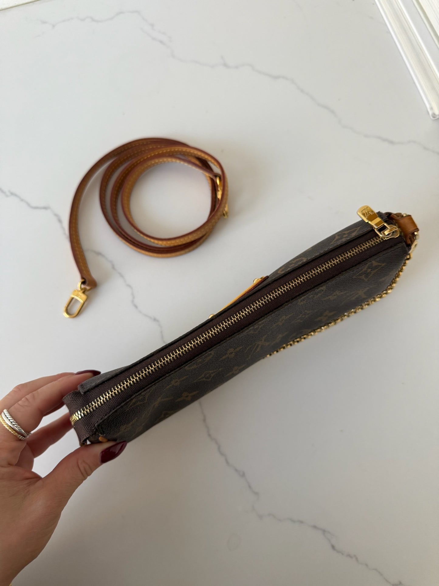 Louis Vuitton Eva Clutch