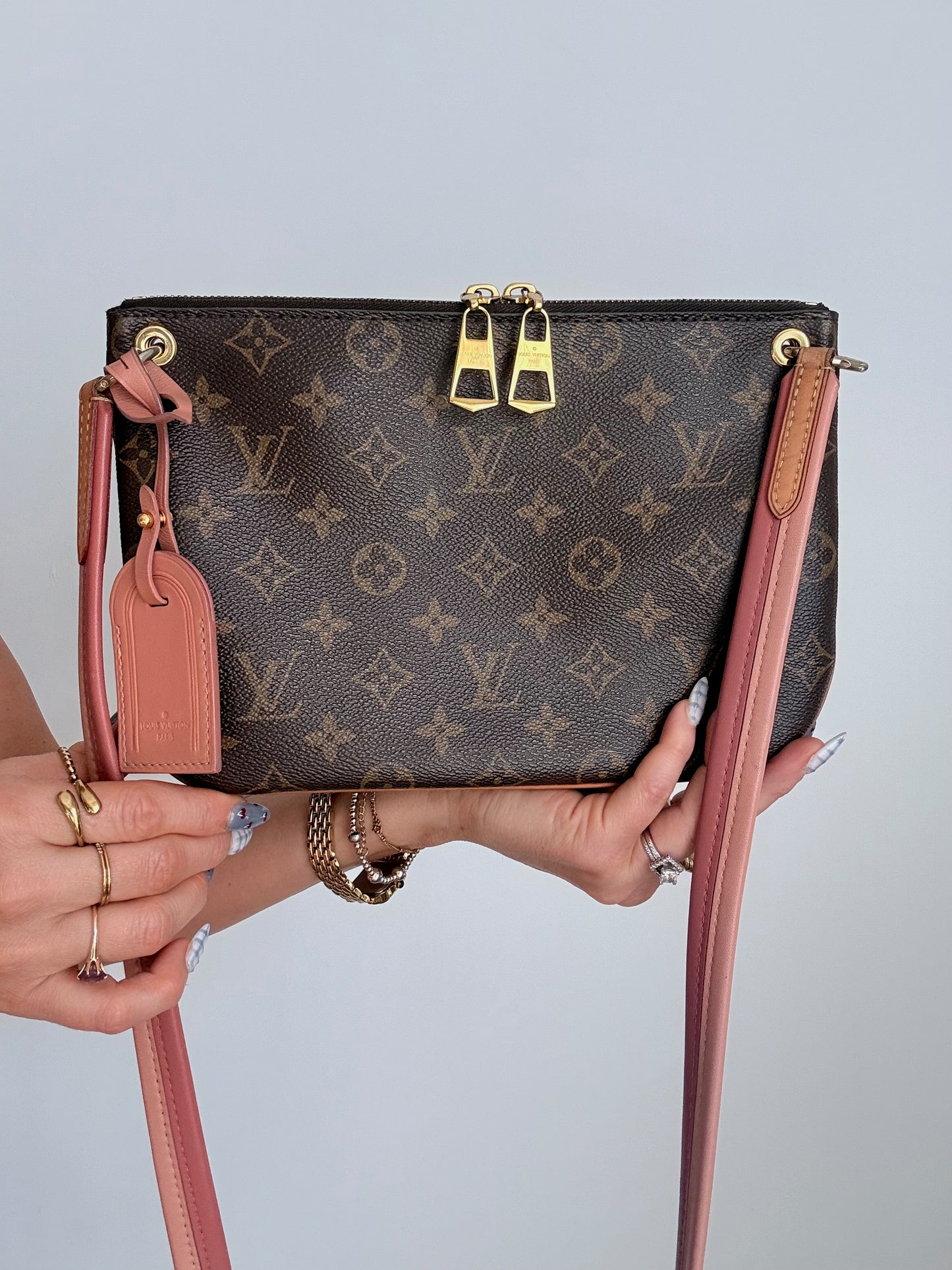 Louis Vuitton Monogram Lorette Vieux Rose
