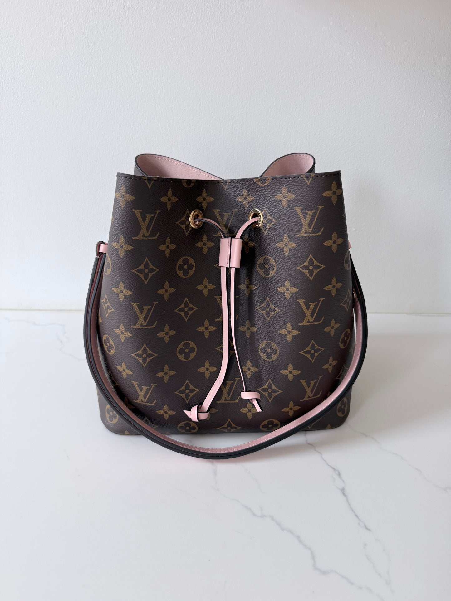 Louis Vuitton NeoNoe Monogram Pink