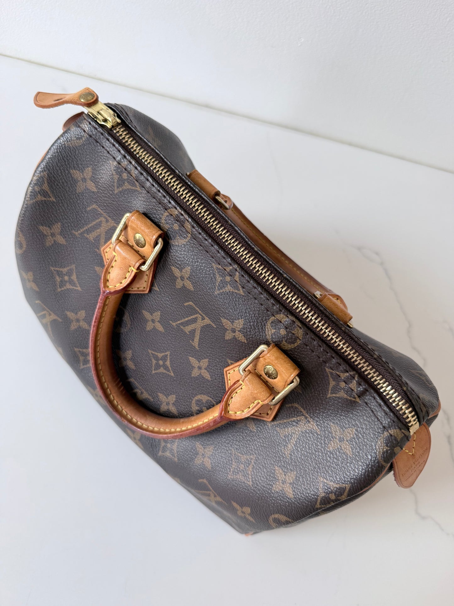Louis Vuitton Monogram Speedy 25