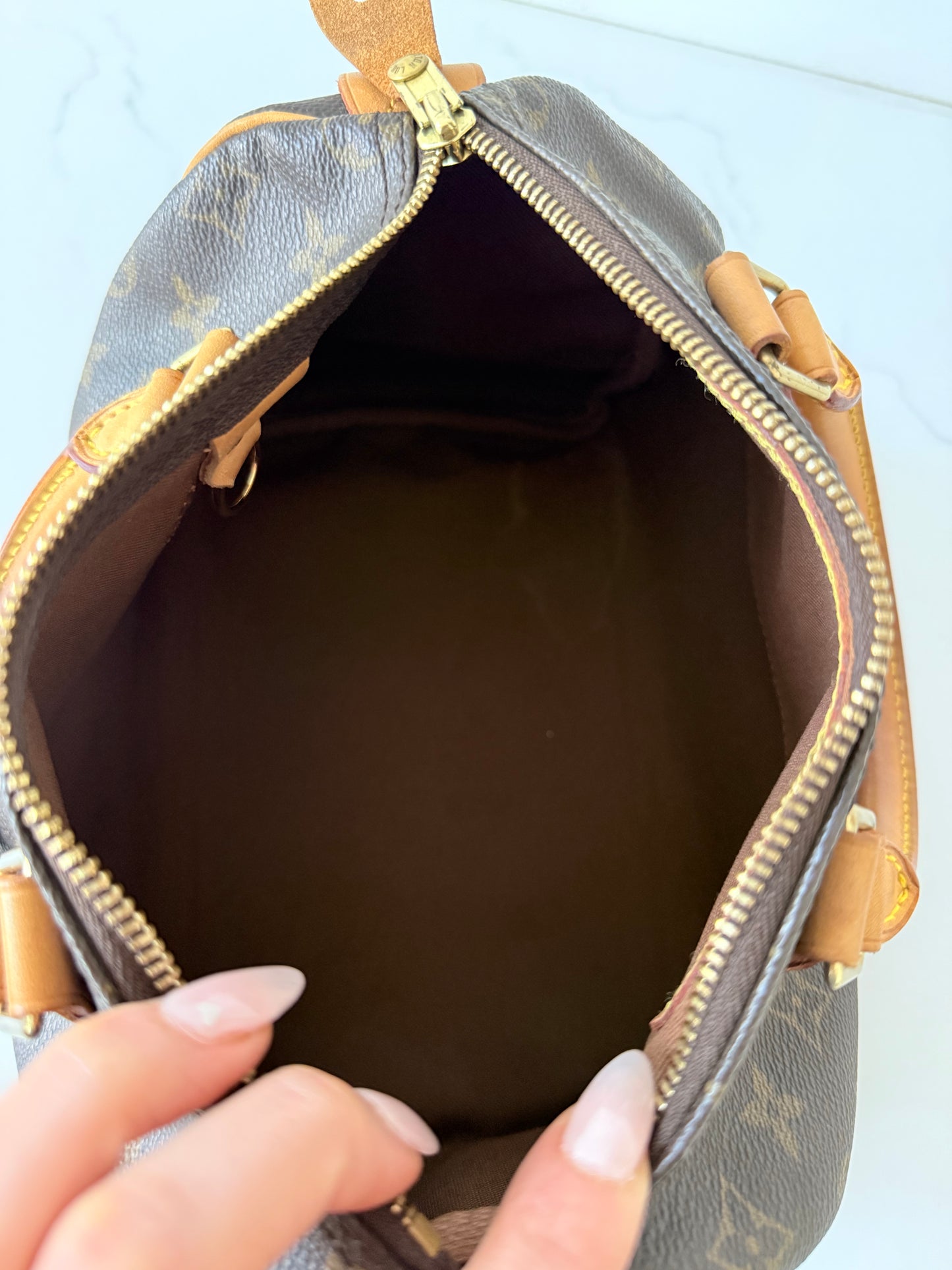 Louis Vuitton Speedy 25 Monogram
