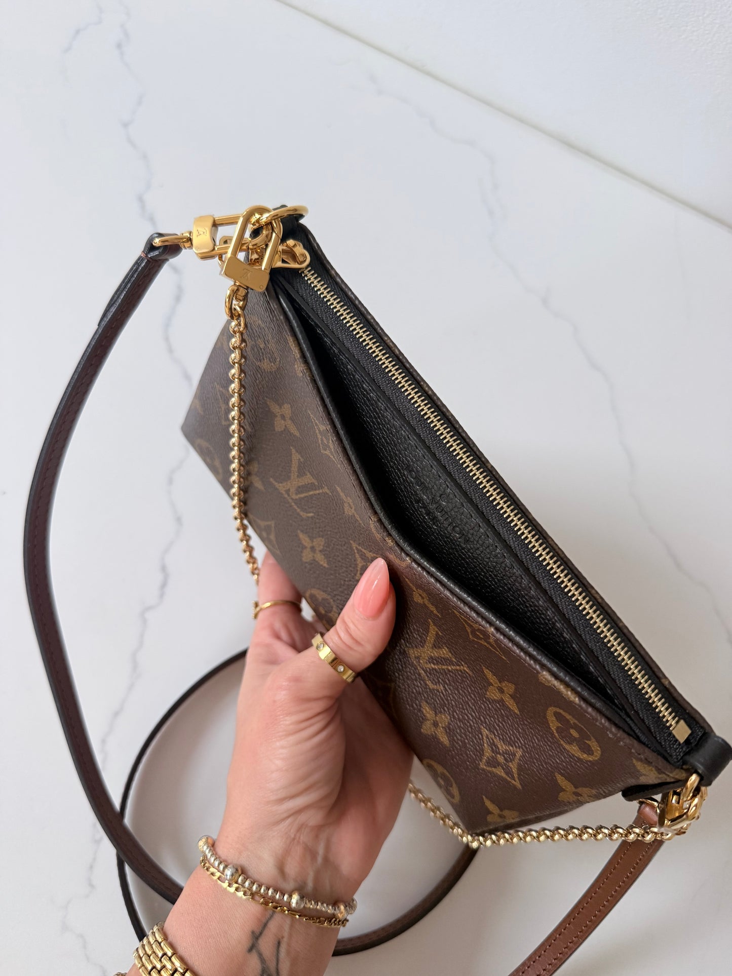 Louis Vuitton Pallas Crossbody Monogram