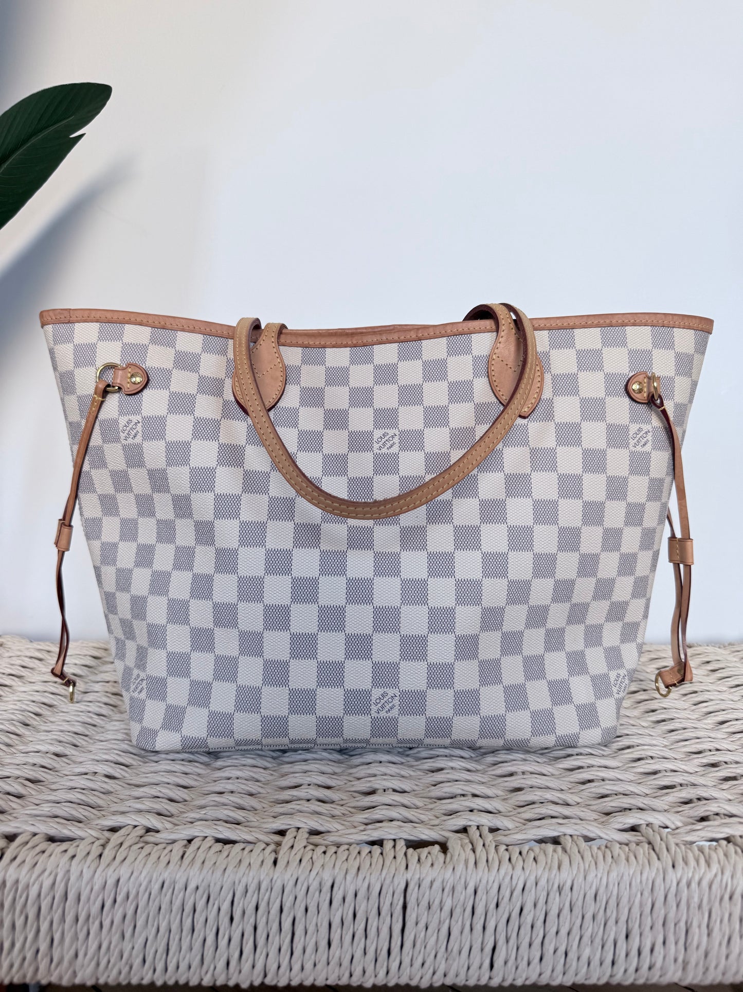 Louis Vuitton Neverfull Damier Azur Rose MM