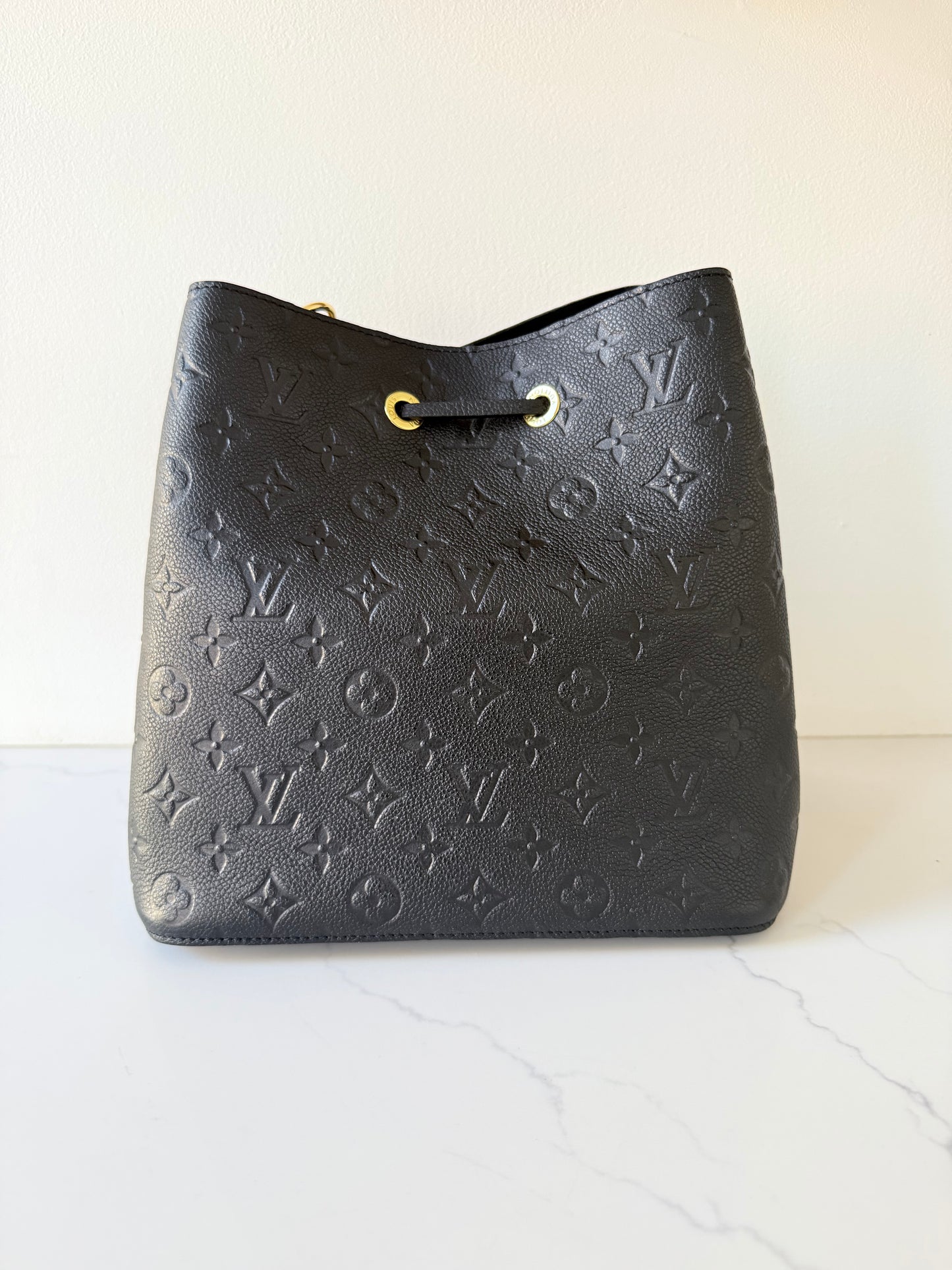 Louis Vuitton NéoNoé MM Bucket Bag Monogram Empreinte