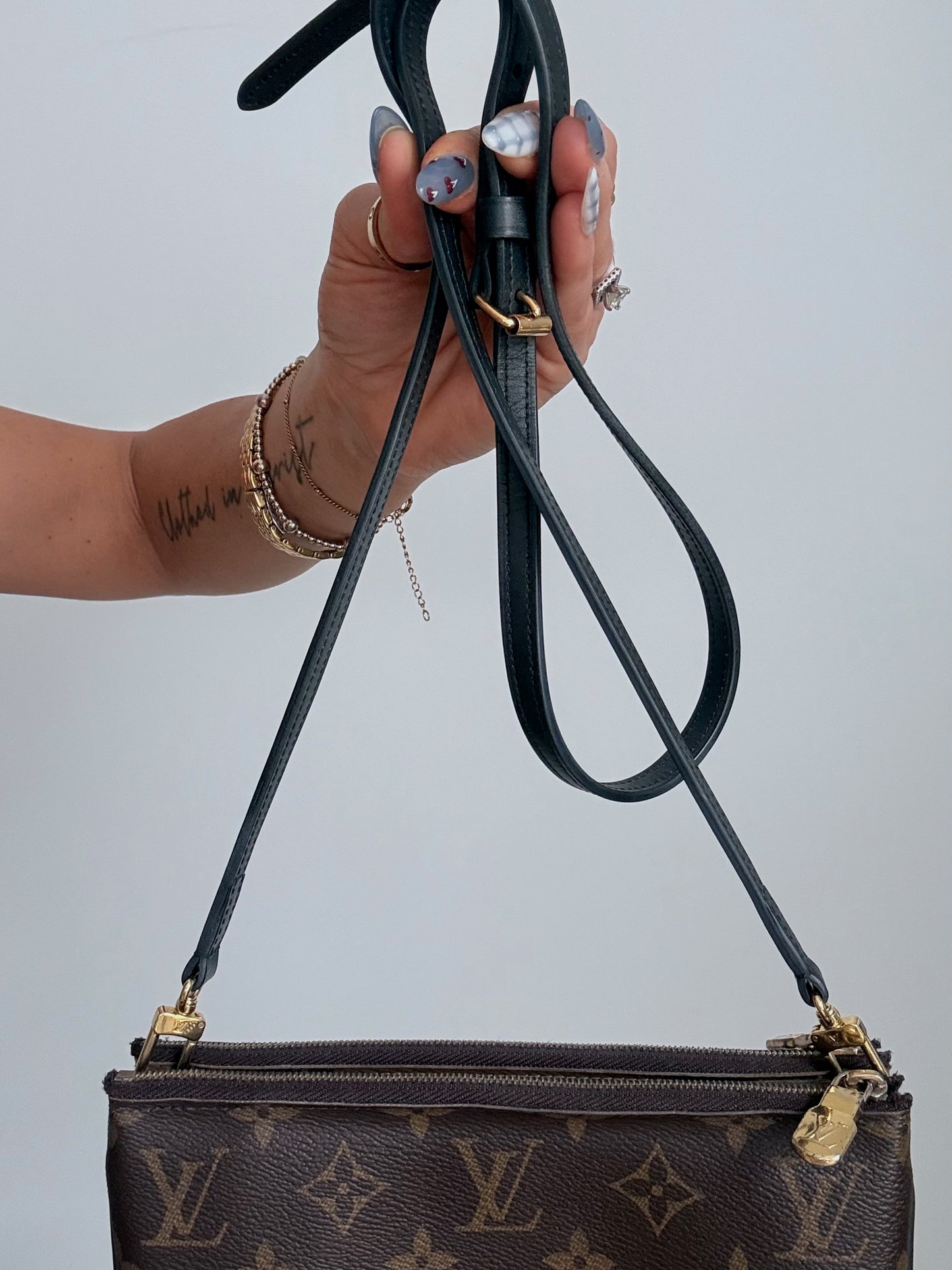 Louis Vuitton Reverse Monogram Giant Double Zip Pochette