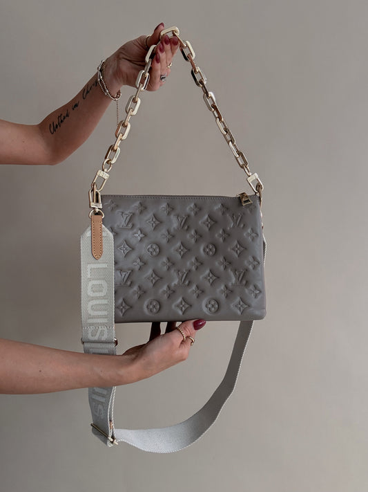 Louis Vuitton Coussin MM Taupe