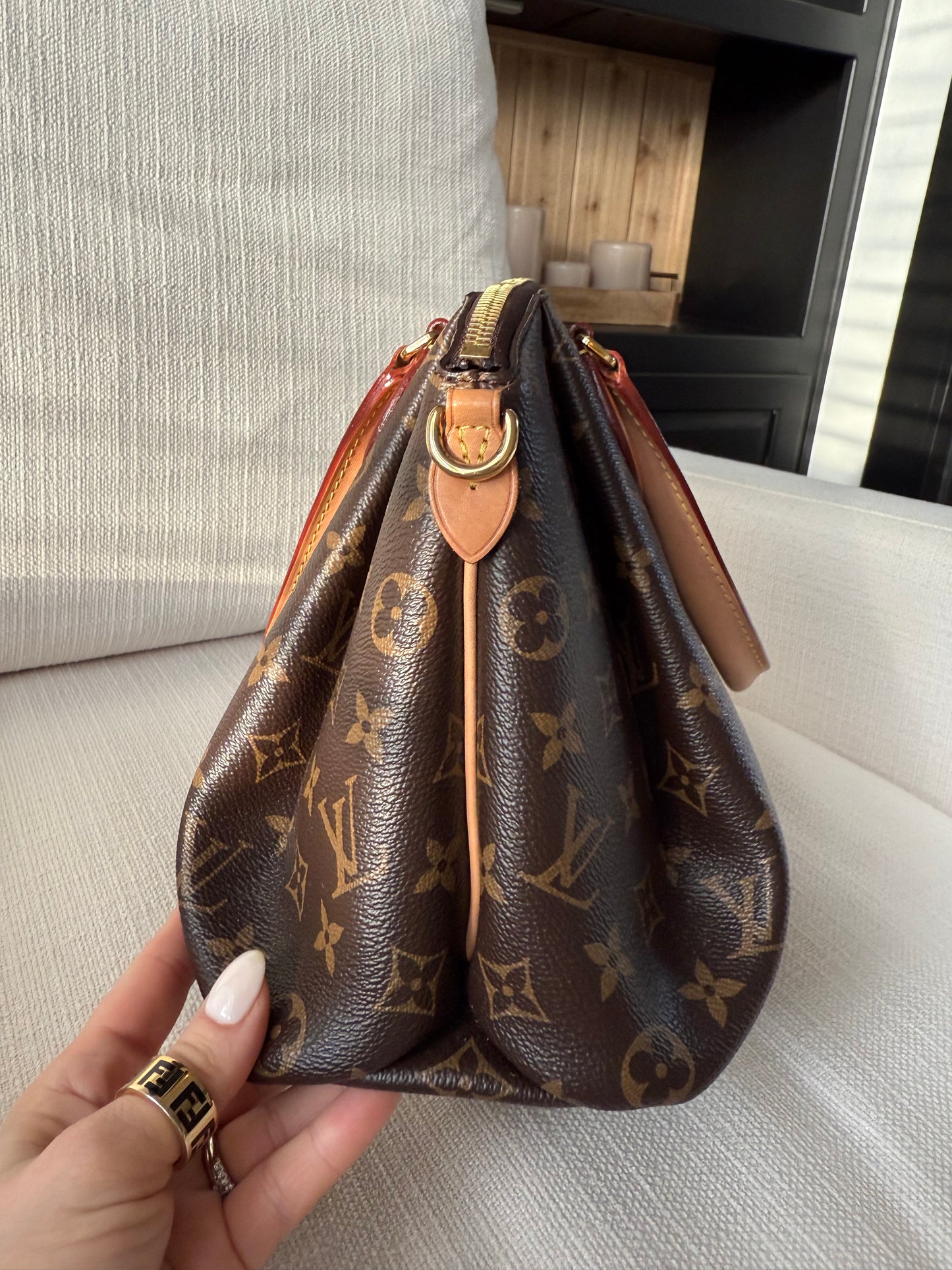 Louis Vuitton Rivoli PM Monogram