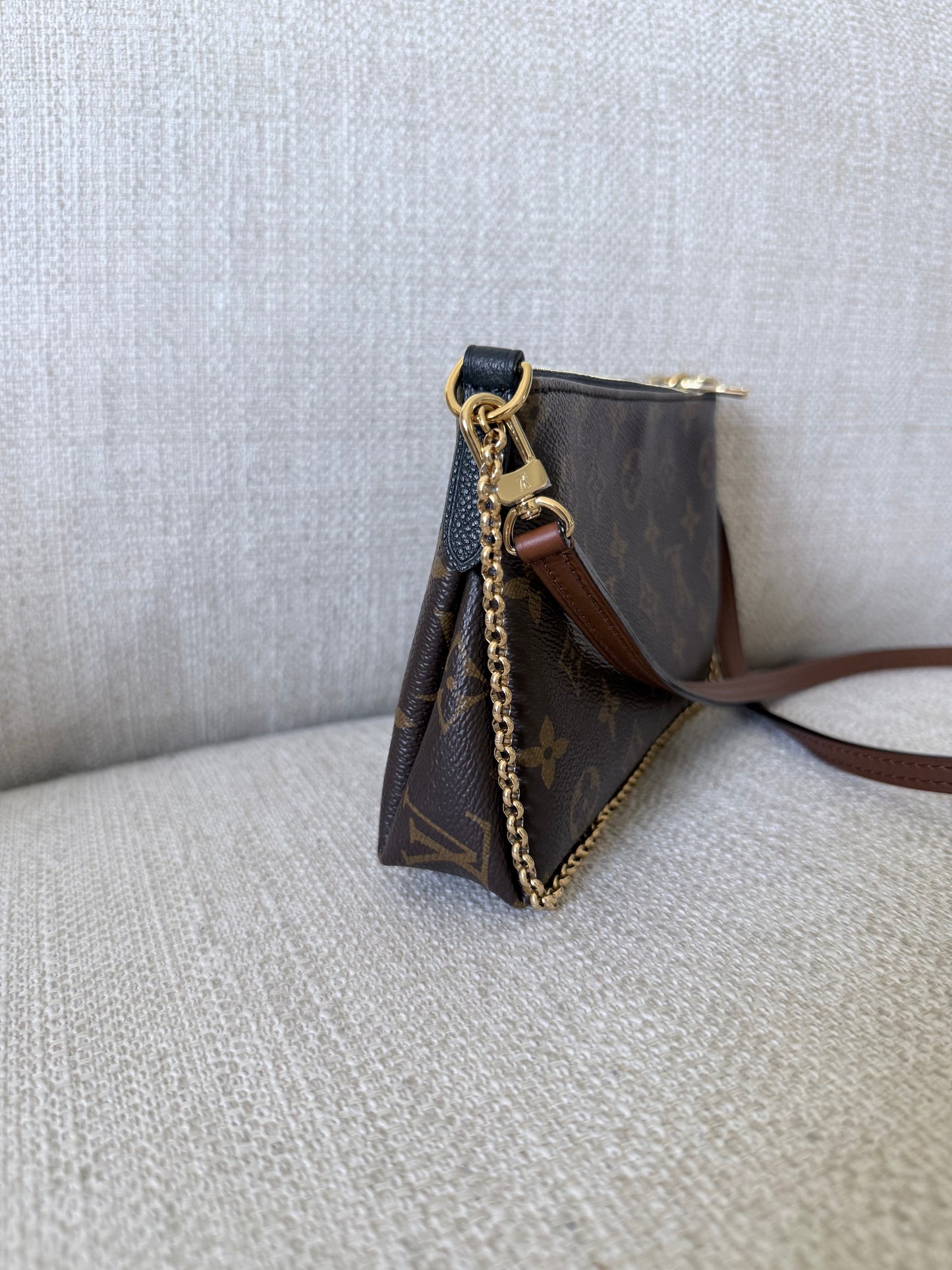Louis Vuitton Pallas Crossbody Monogram