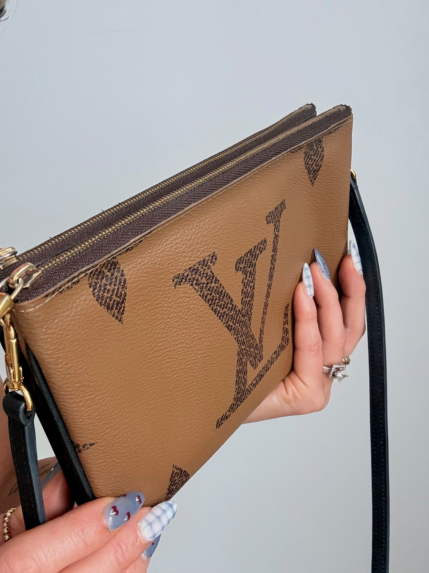 Louis Vuitton Reverse Monogram Giant Double Zip Pochette