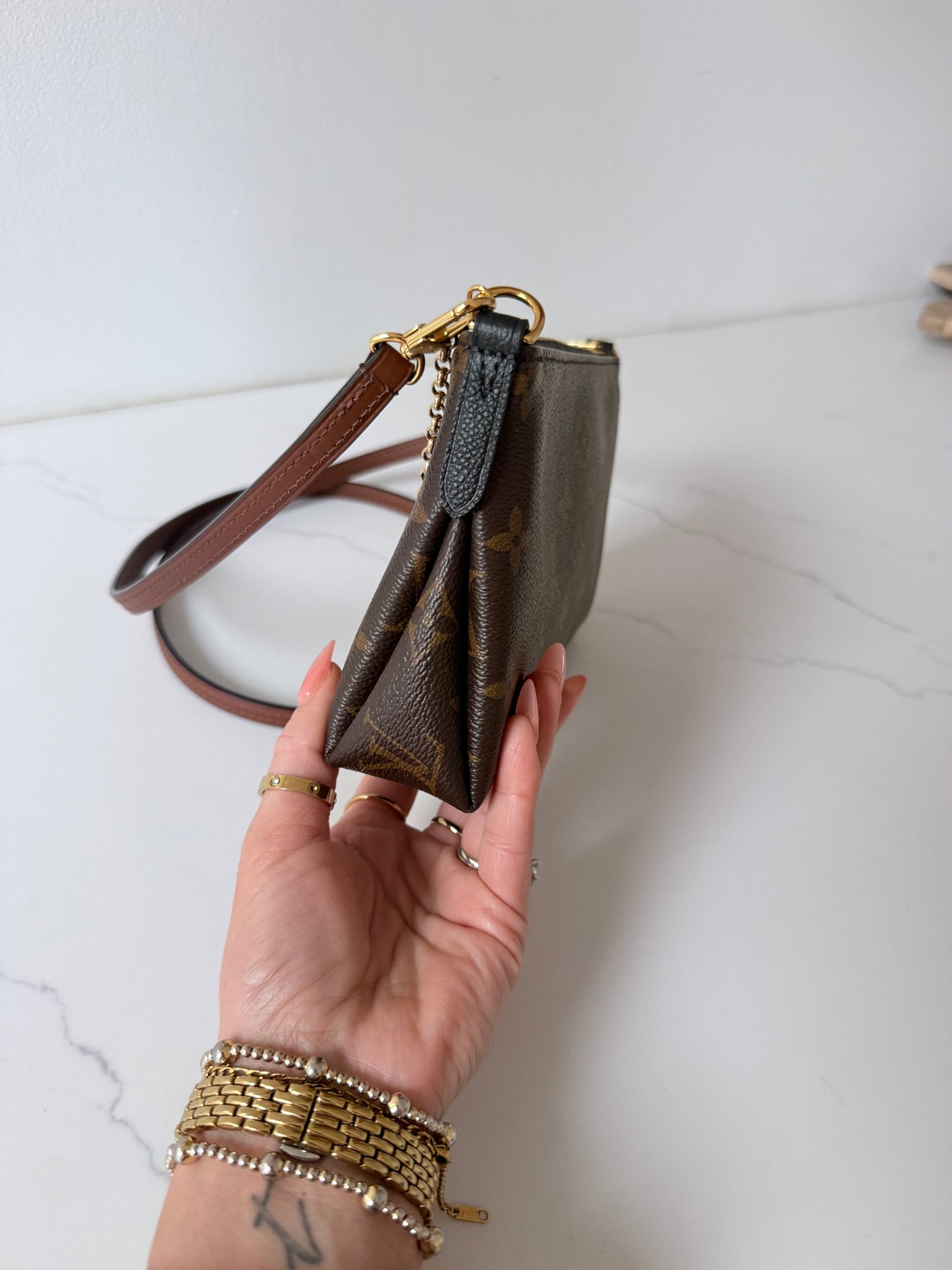 Louis Vuitton Pallas Crossbody Monogram