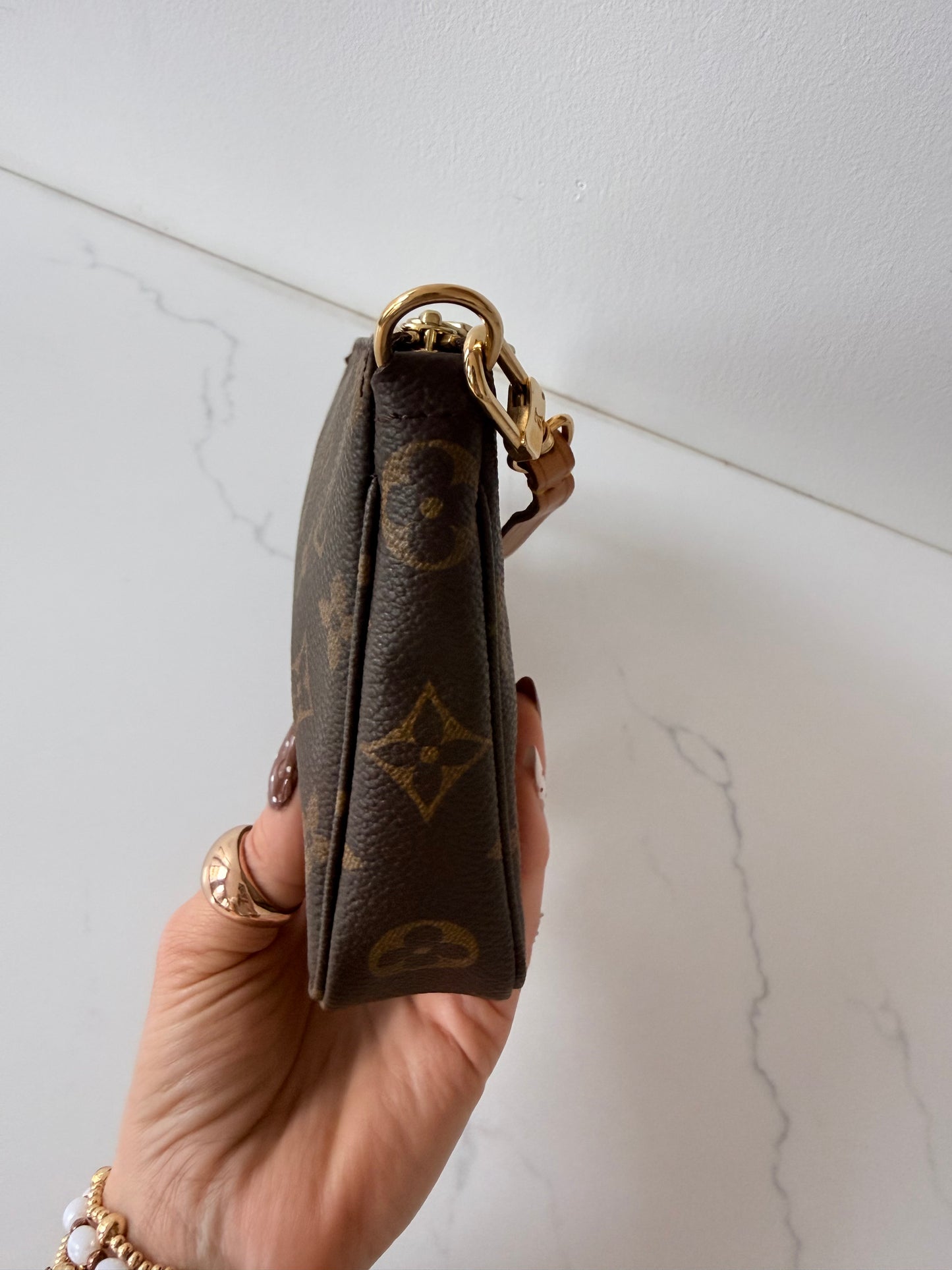 Louis Vuitton Pochette Accessoires Monogram