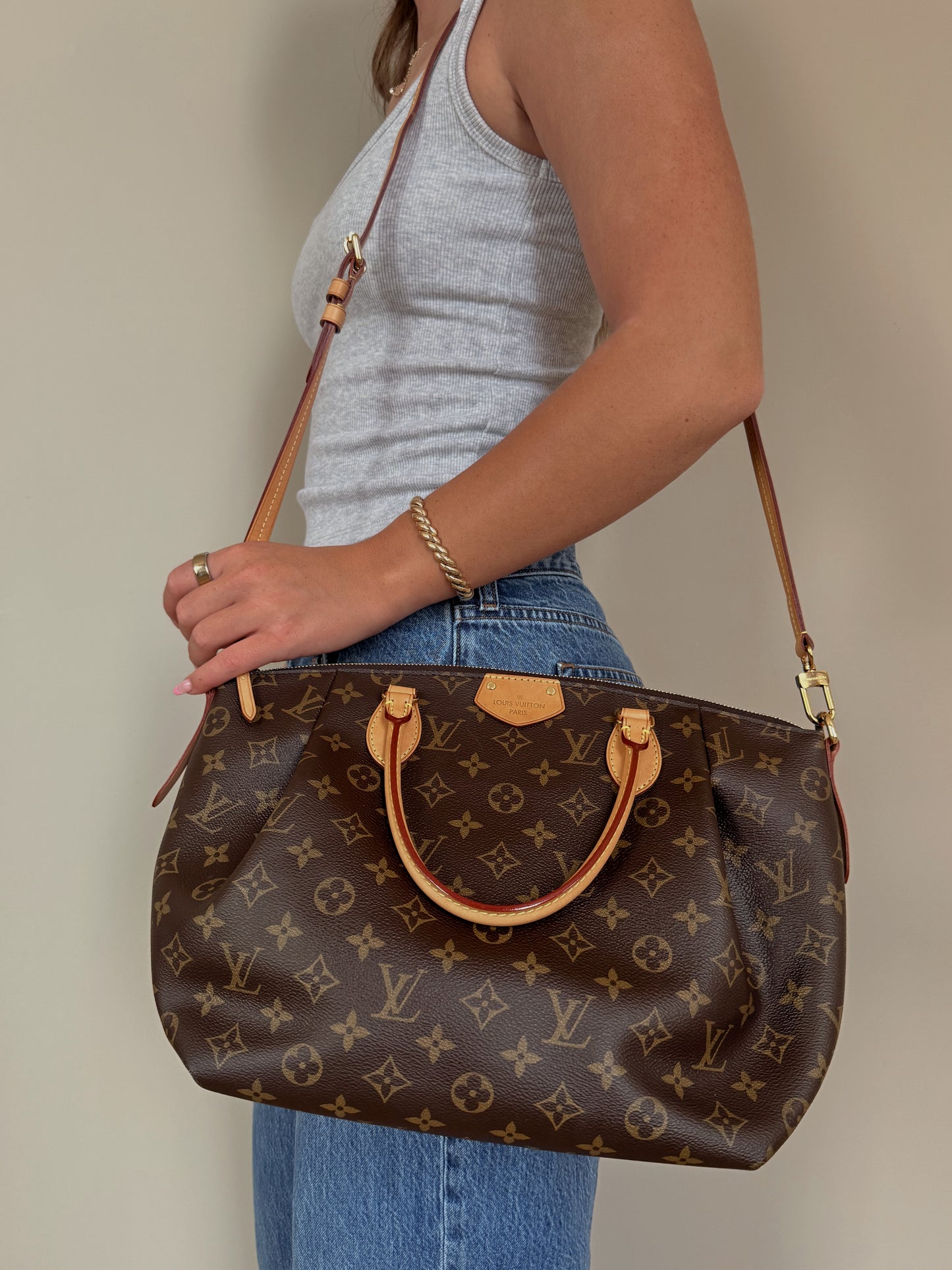 Louis Vuitton Turenne Monogram MM Handbag