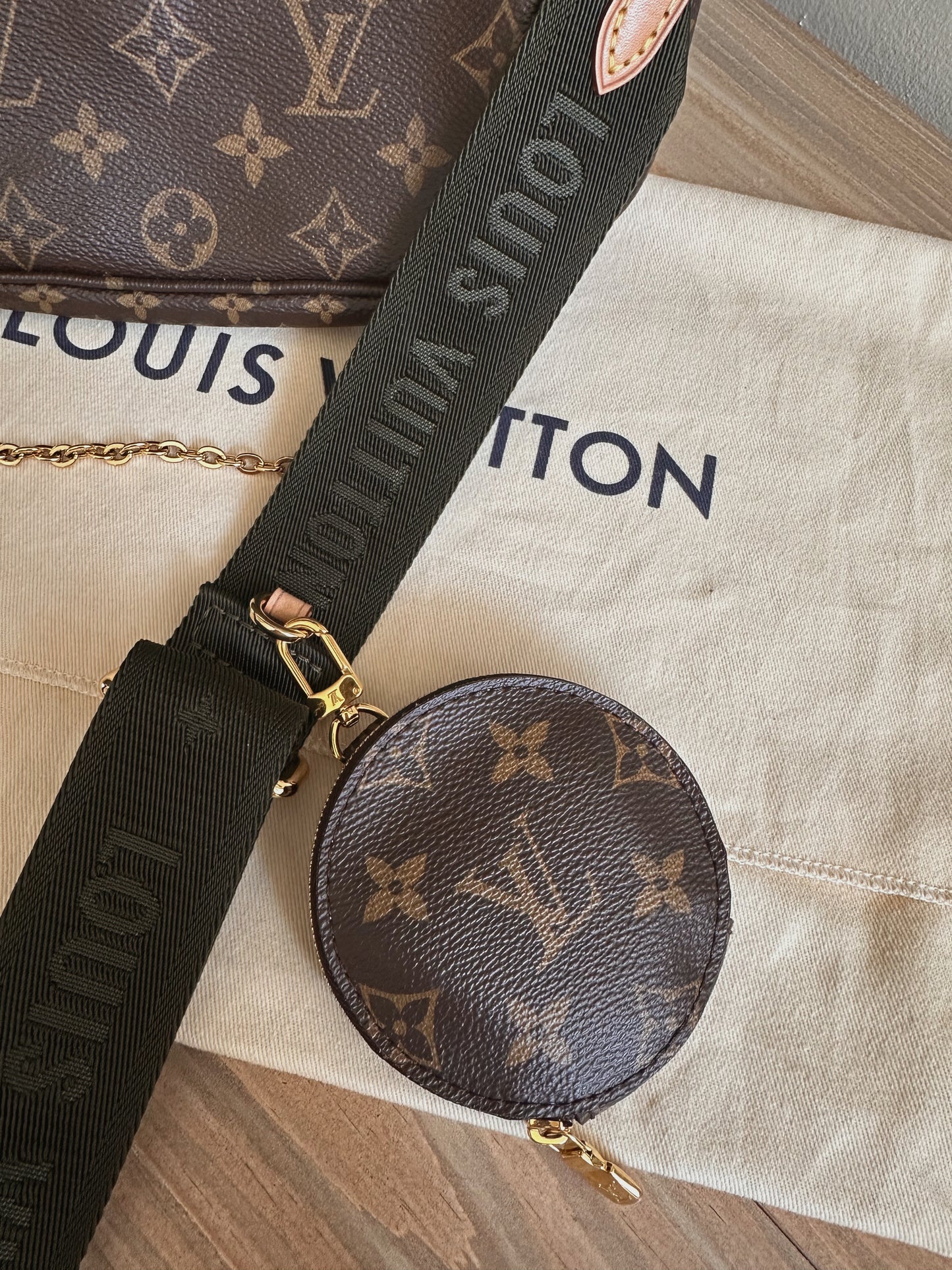 Louis Vuitton Multi Pochette Khaki