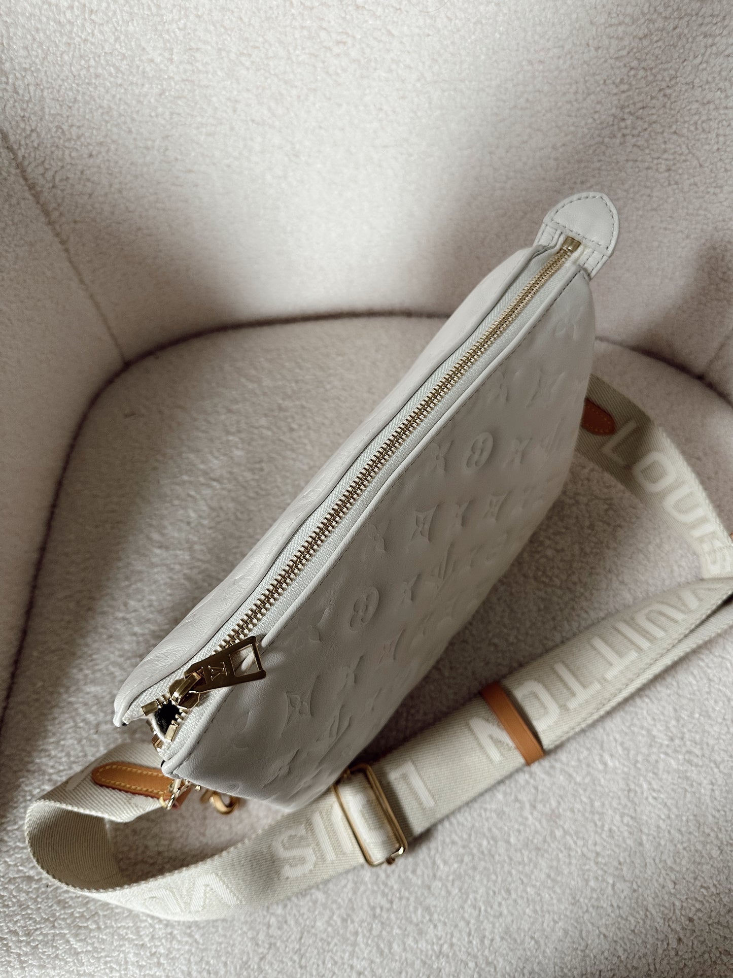 Louis Vuitton Coussin PM Cream