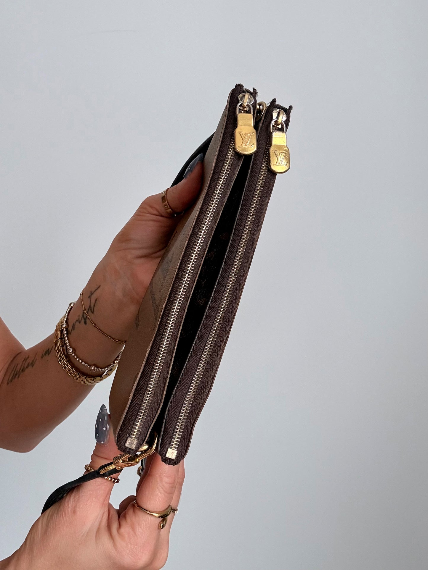 Louis Vuitton Reverse Monogram Giant Double Zip Pochette