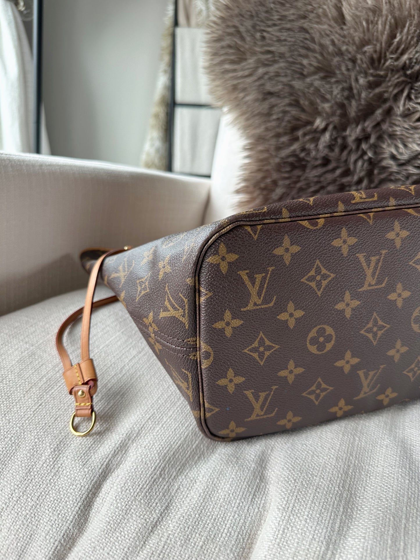 Louis Vuitton Monogram Neverfull MM Pivoine