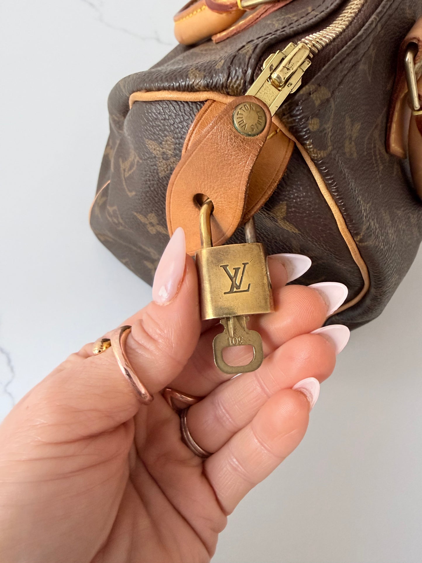 Louis Vuitton Speedy 25 Monogram