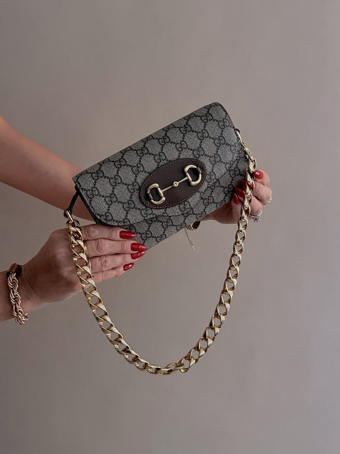 Gucci GG Supreme Monogram Small Horsebit 1955 Crossbody