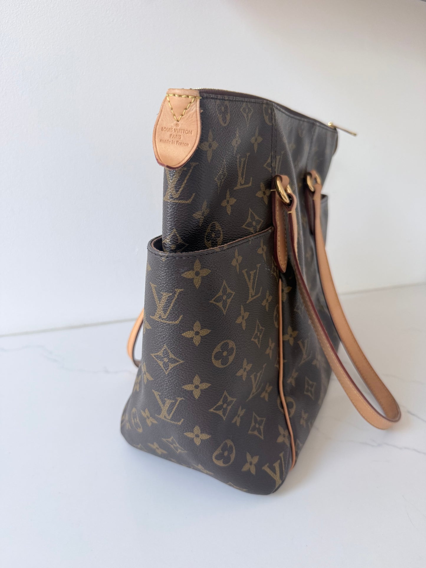 Louis Vuitton Monogram Totally MM