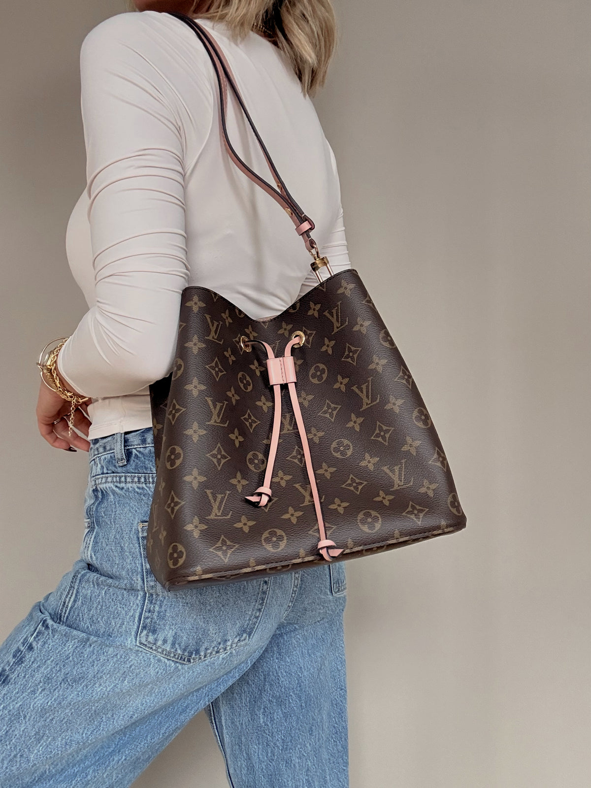Louis Vuitton NeoNoe Monogram Rose