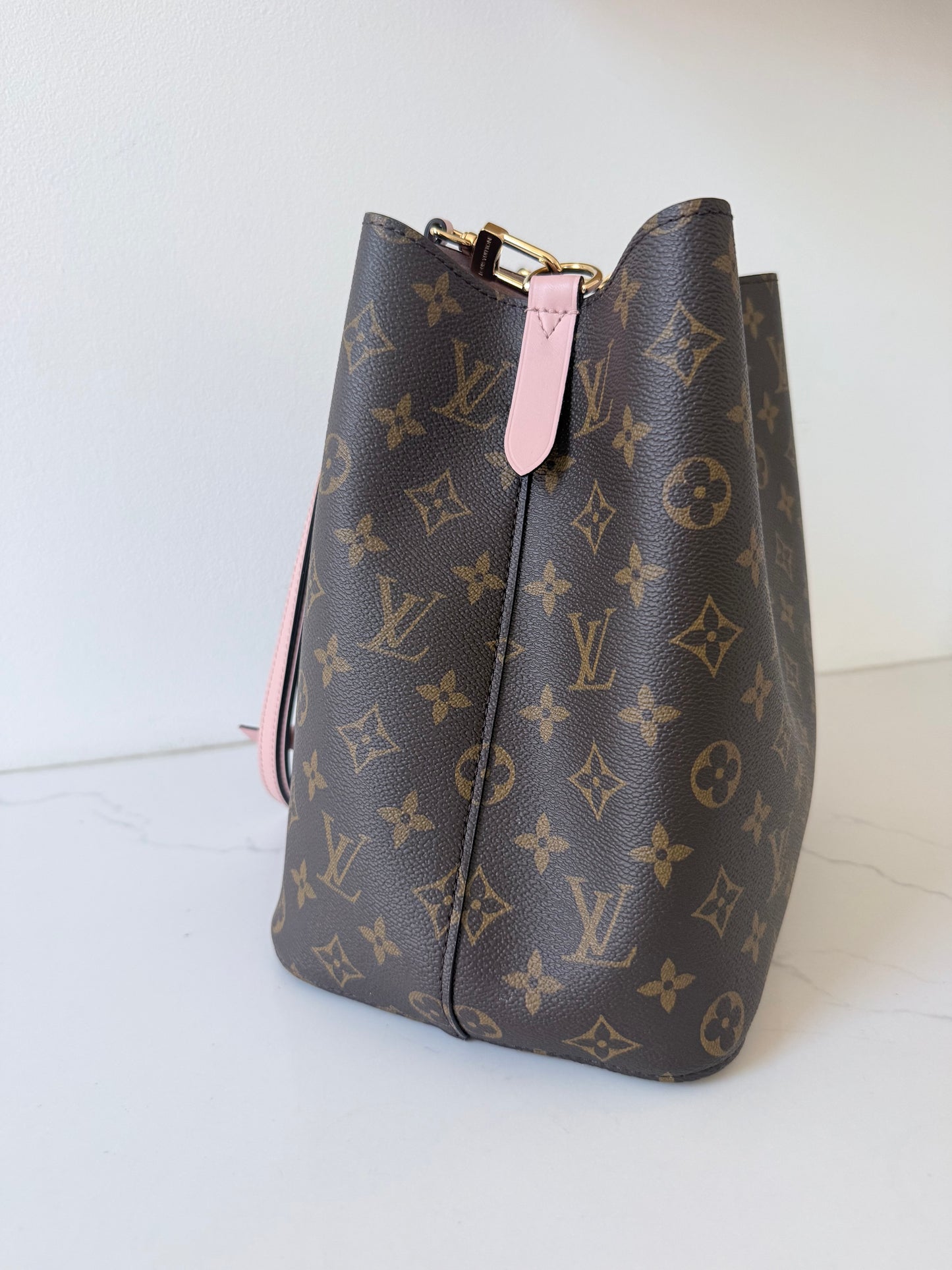 Louis Vuitton NeoNoe Monogram Rose