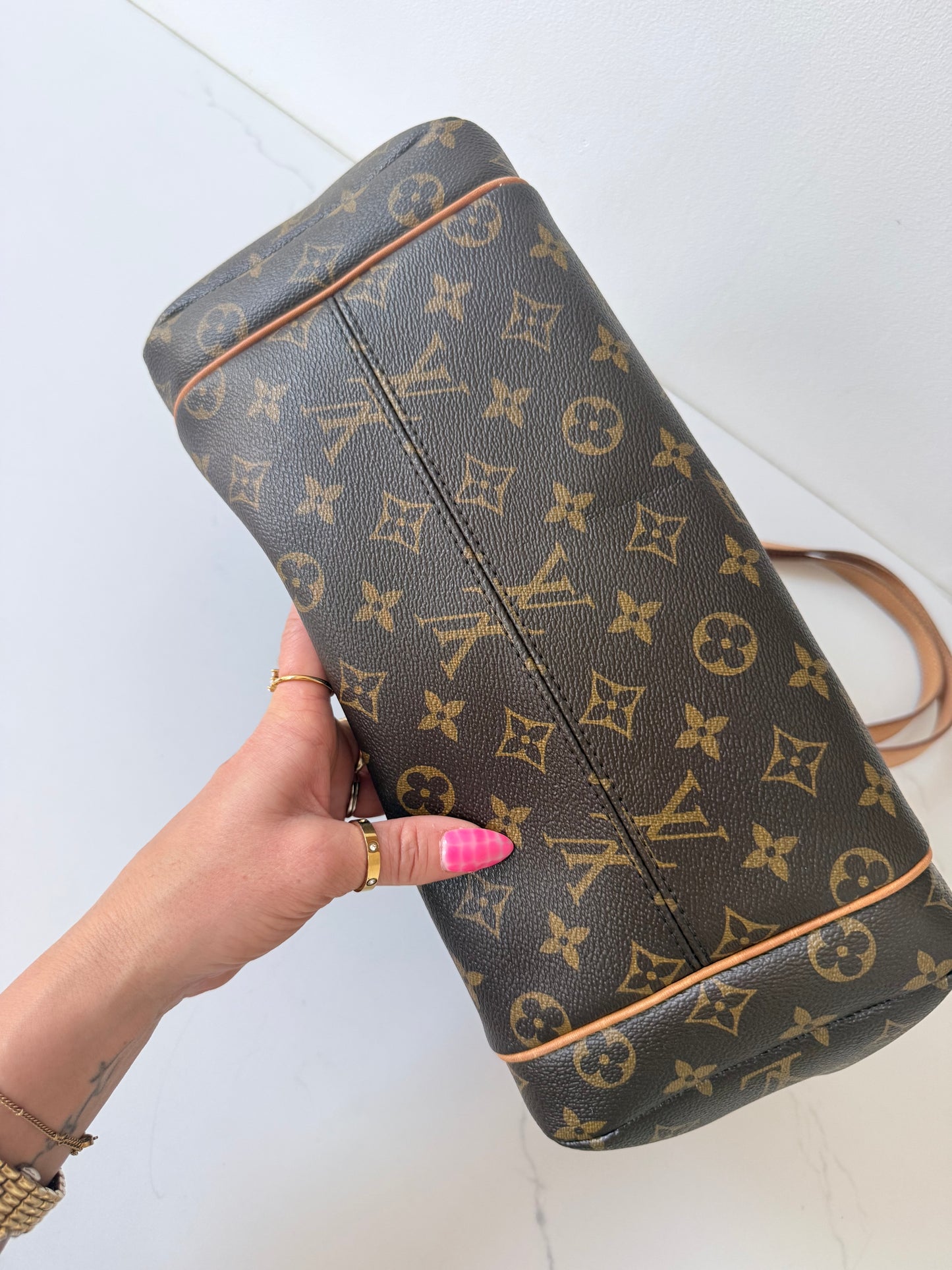 Louis Vuitton Monogram Totally MM
